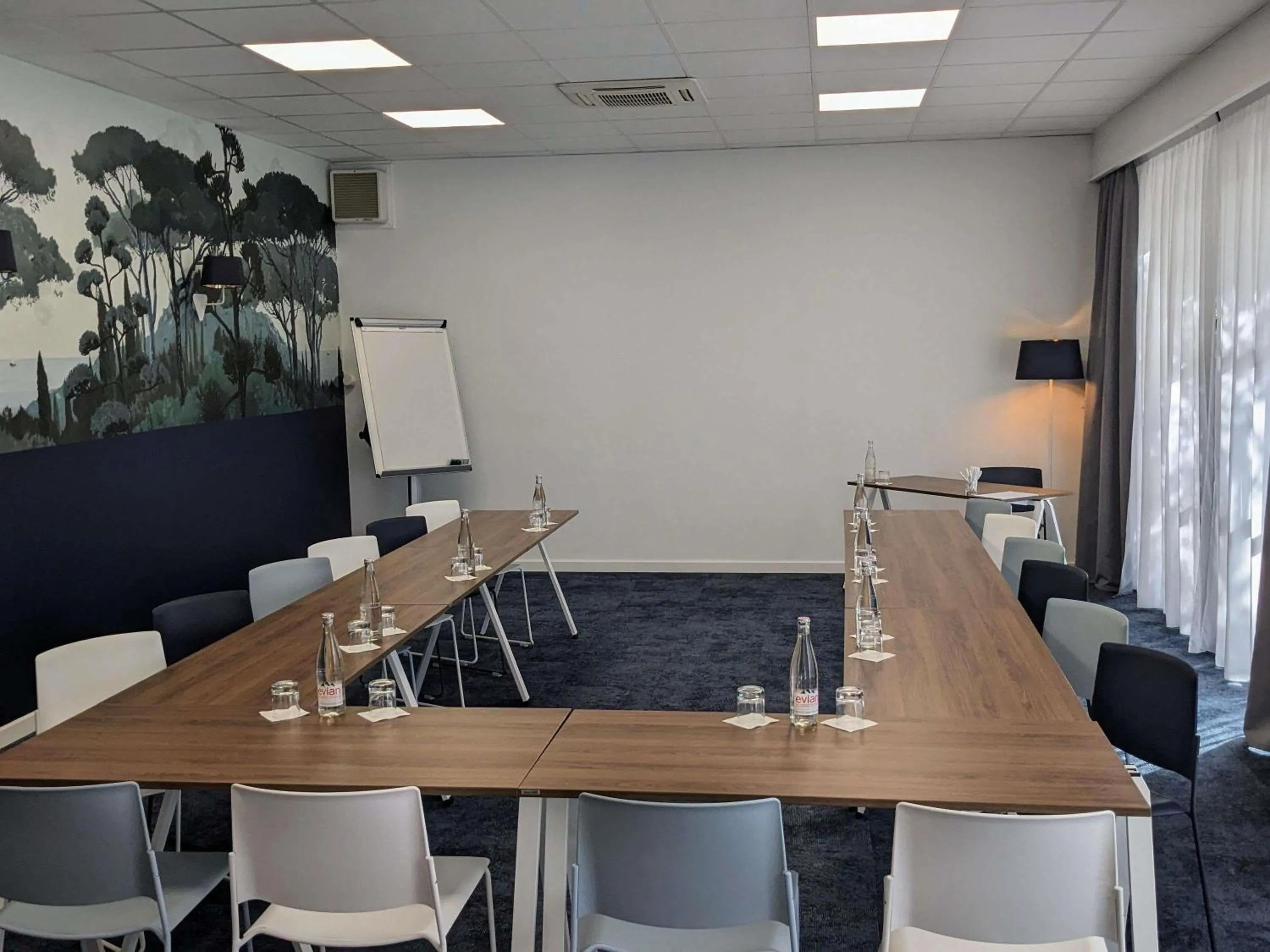 Meeting/conference room in Mercure Marseille Centre Bompard La Corniche