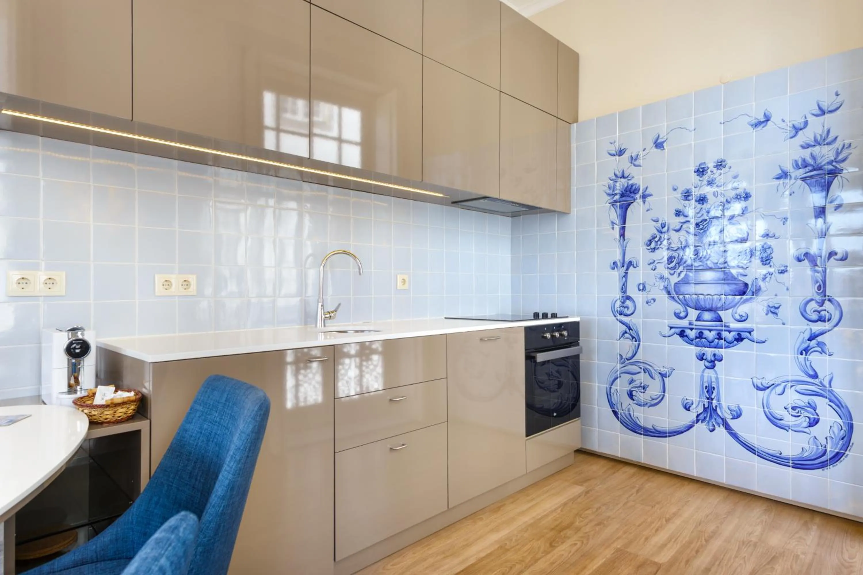 Kitchen or kitchenette in Oporto Home - River Front