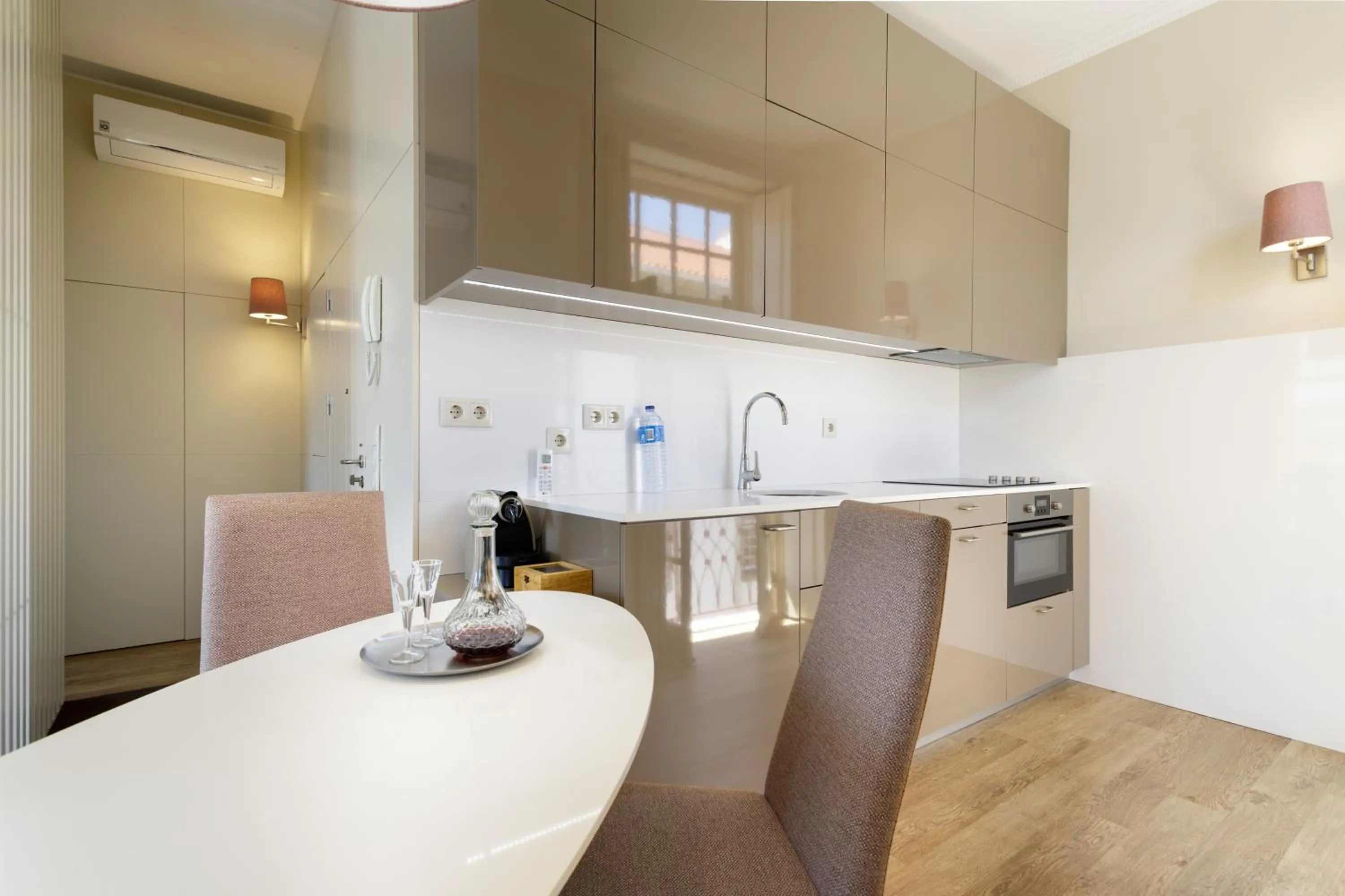 Kitchen or kitchenette in Oporto Home - River Front