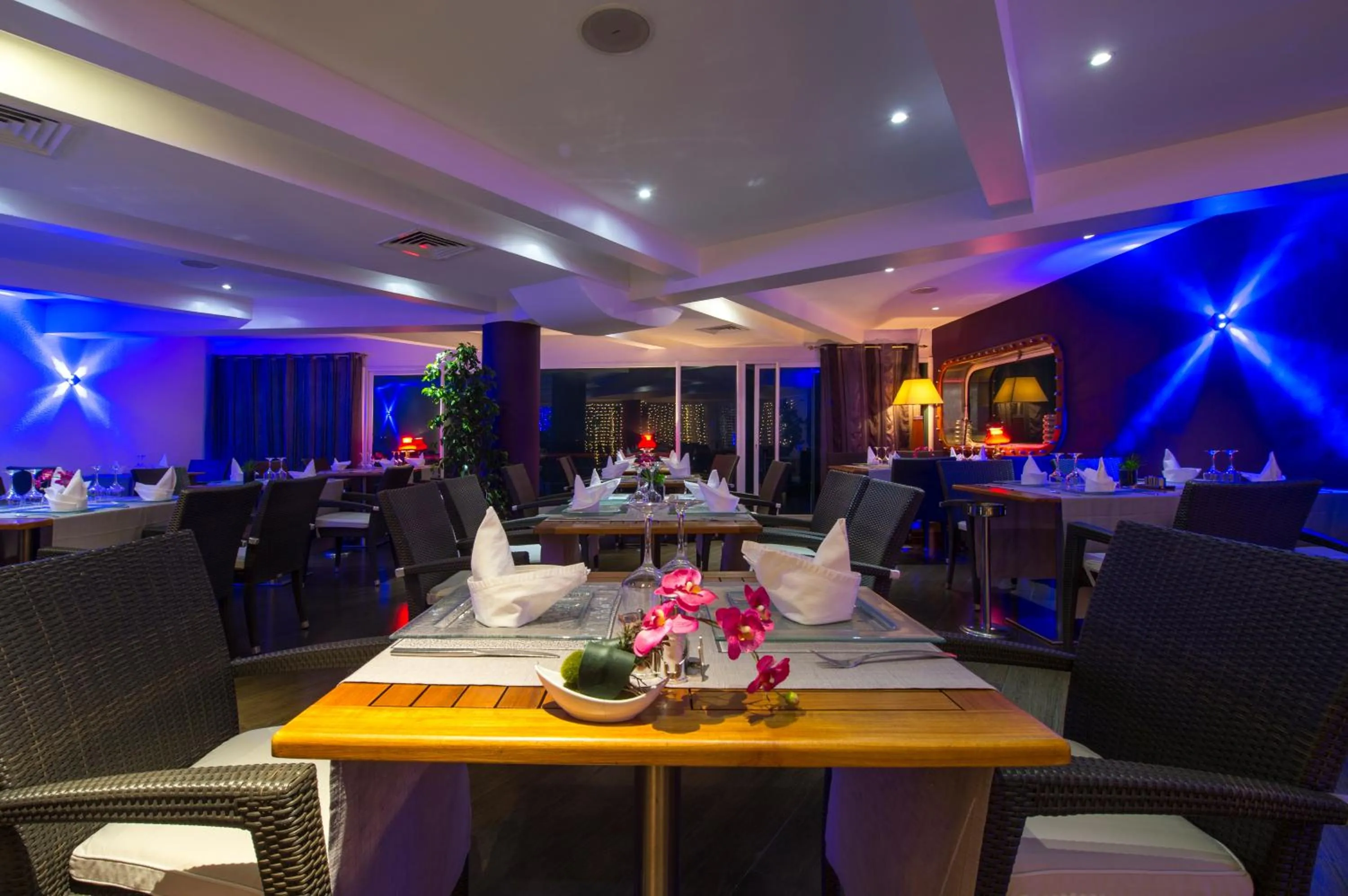 Restaurant/places to eat in Hotel Lagon 2