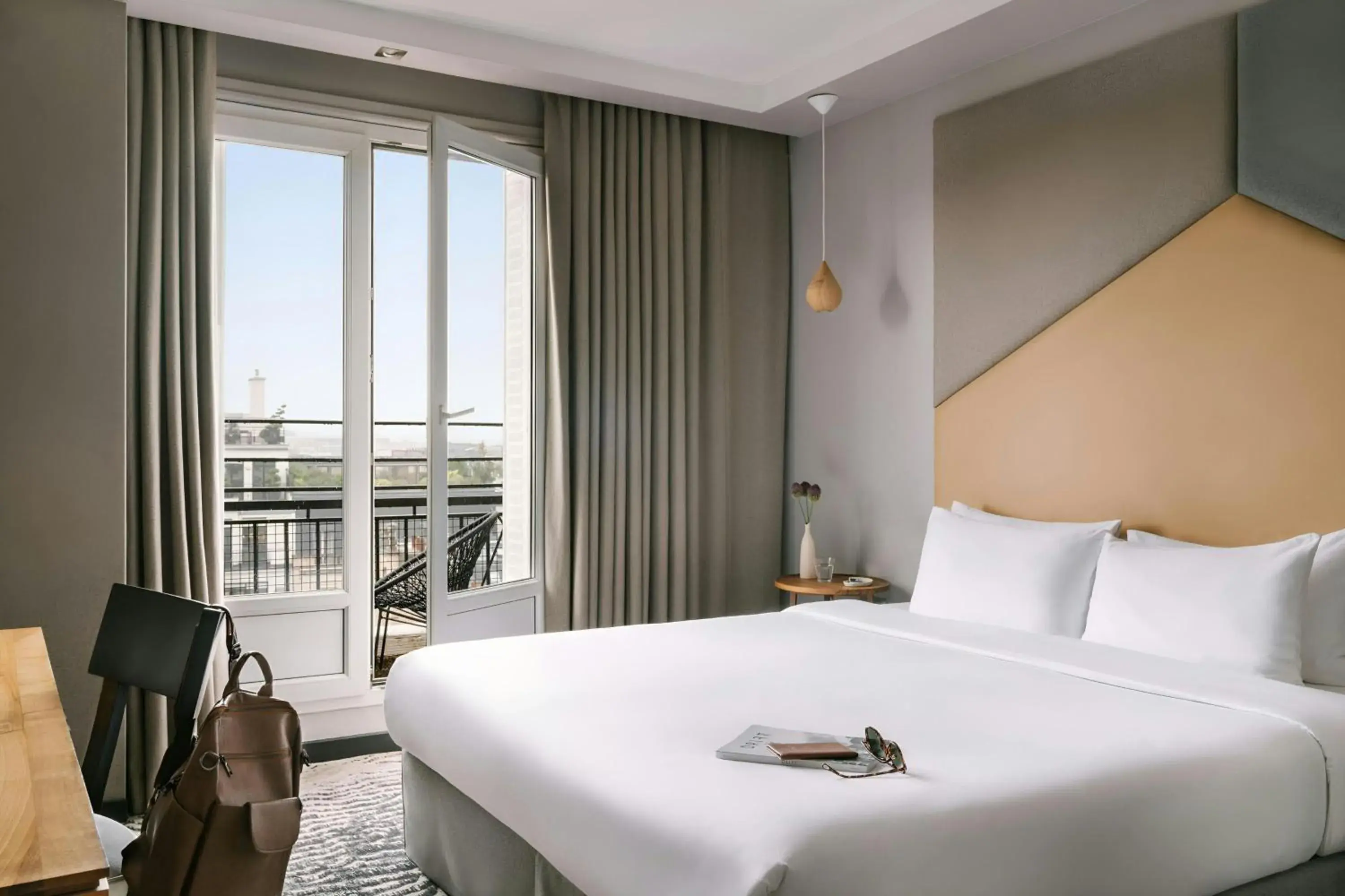 King Room with Balcony in Atala Hotel Champs Elysées, Sonder by Marriott Bonvoy King Room with Balcony in Atala Hotel Champs Elysées, Sonder by Marriott Bonvoy