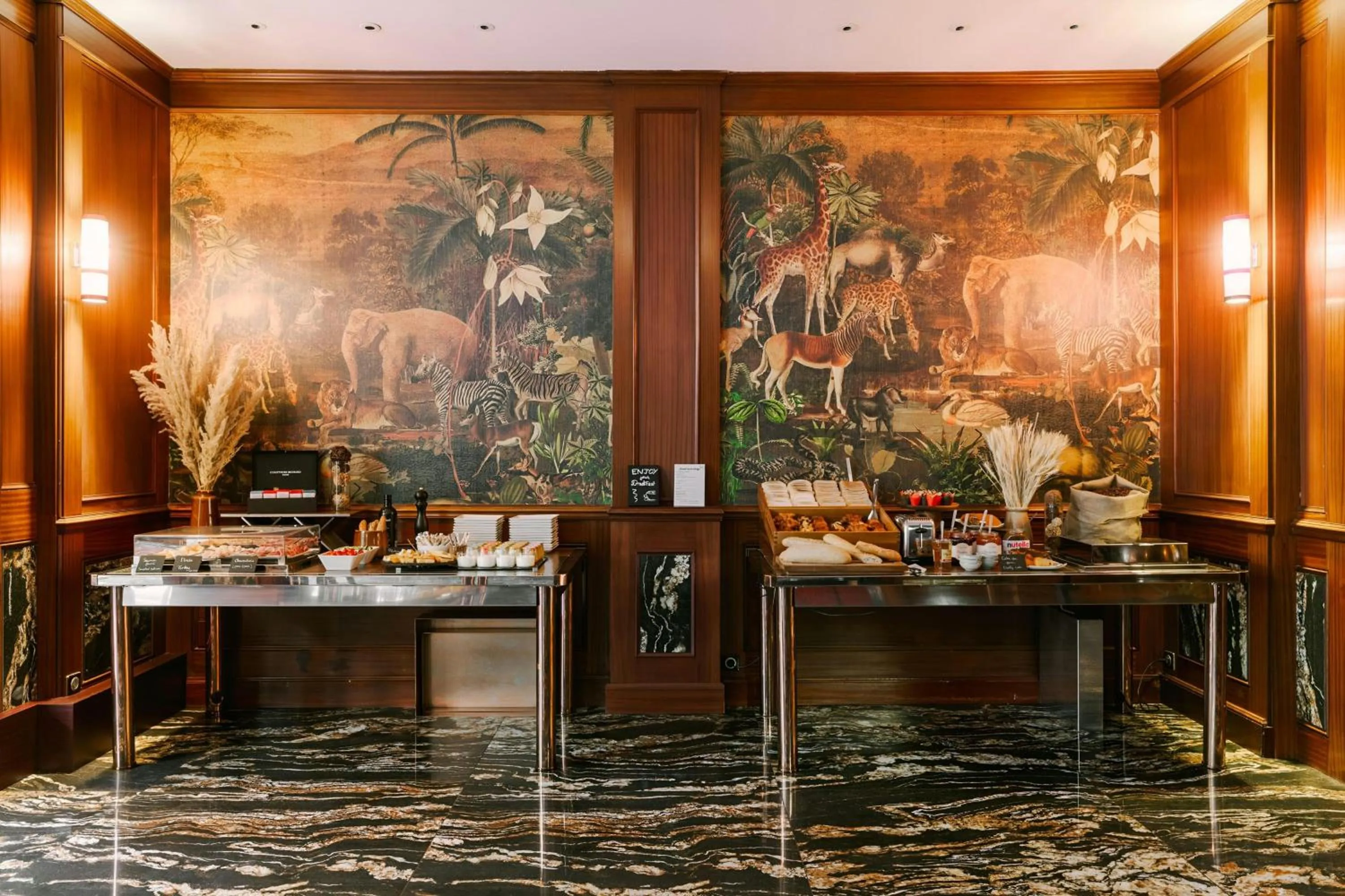 Breakfast in Atala Hotel Champs Elysées, Sonder by Marriott Bonvoy