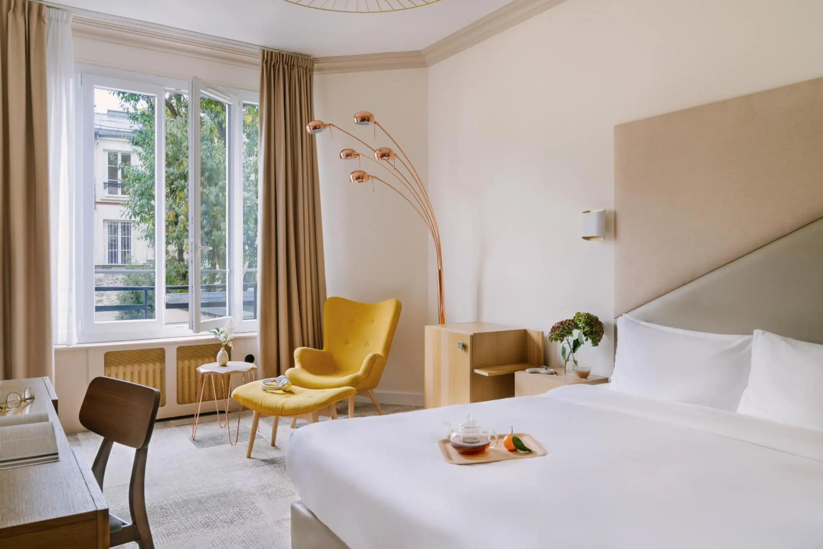 Deluxe Double Room in Hôtel Atala Champs Elysees Deluxe Double Room in Hôtel Atala Champs Elysees