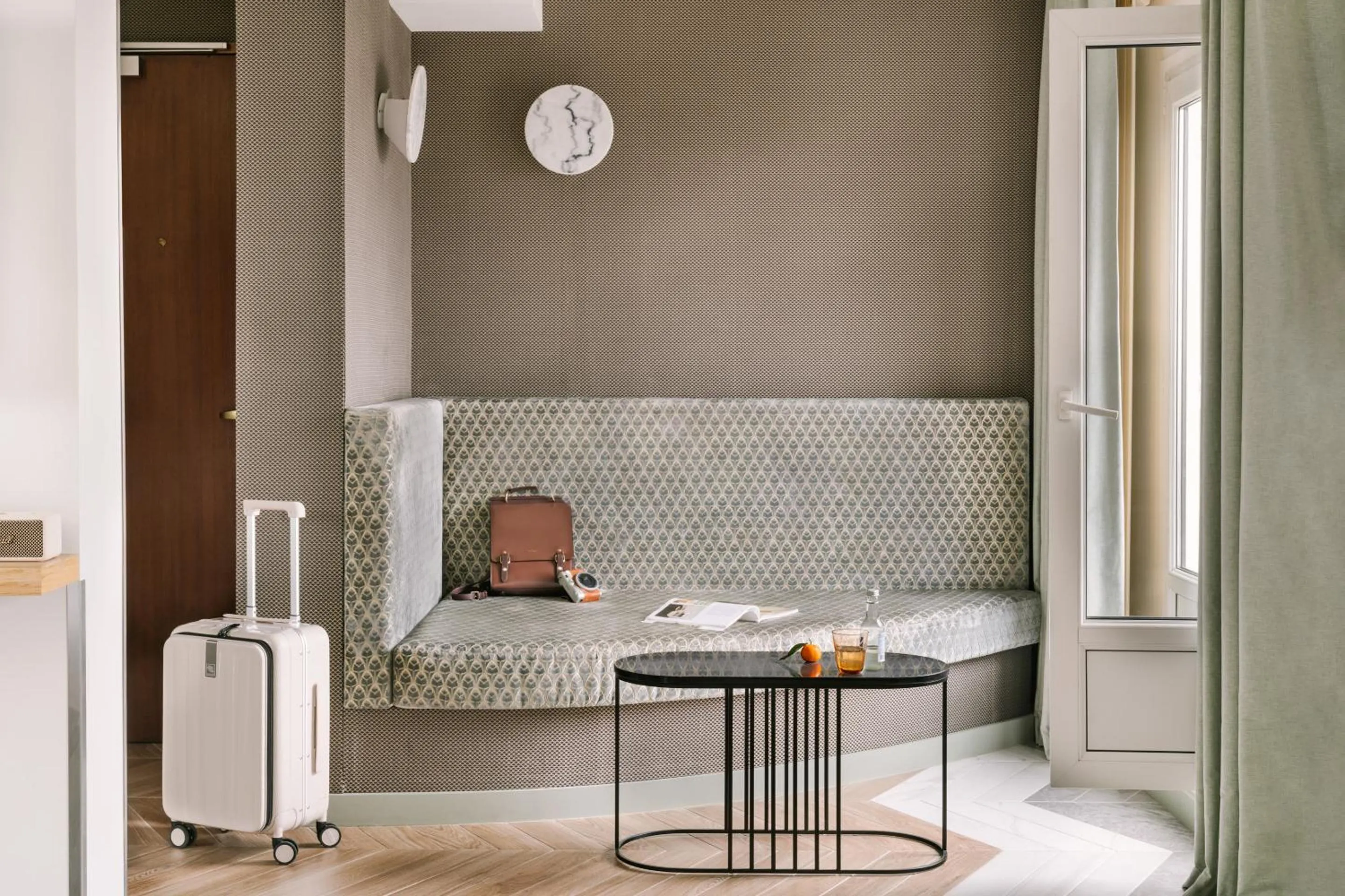 Seating area in Hôtel Atala Champs Elysees