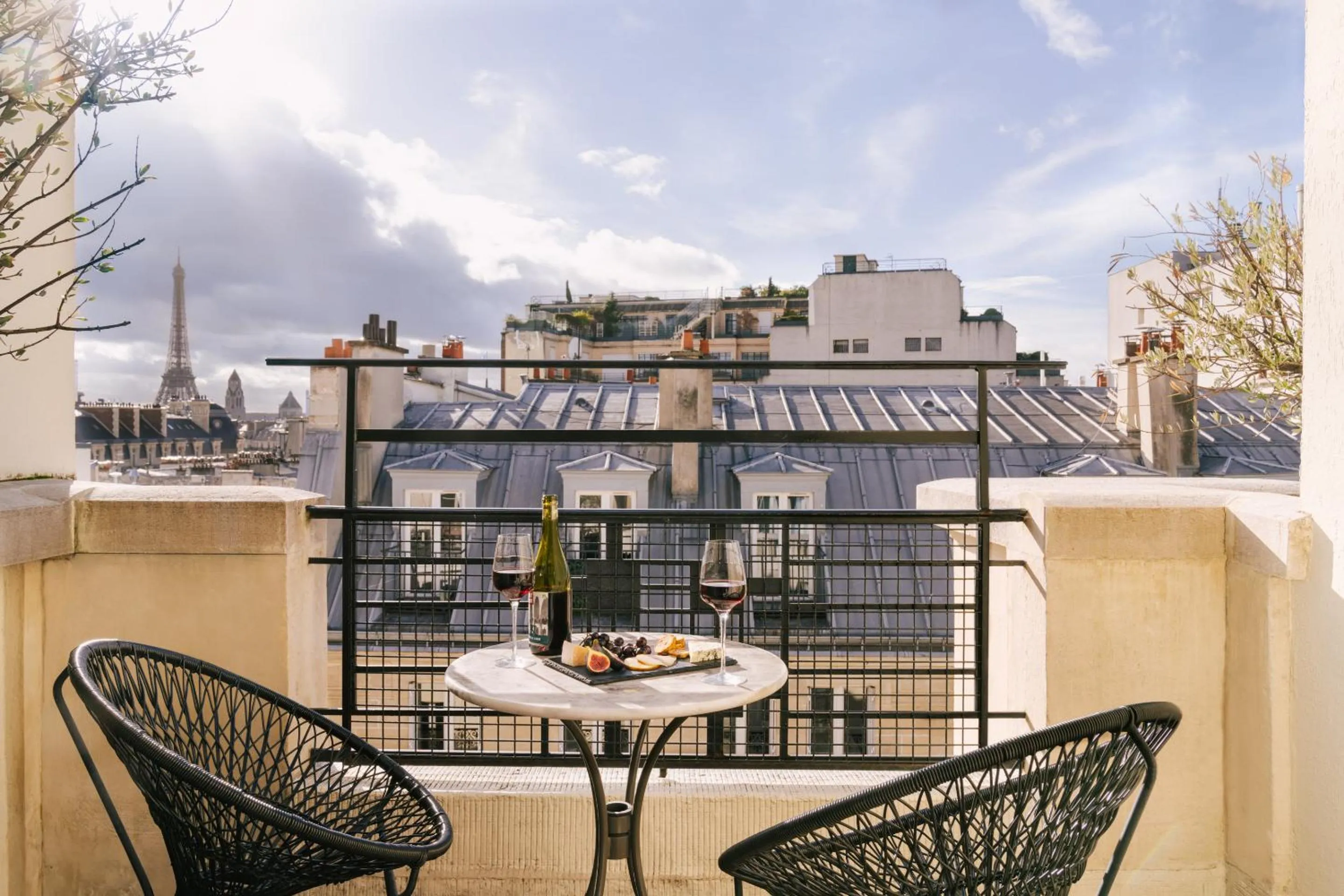 Day in Hôtel Atala Champs Elysees