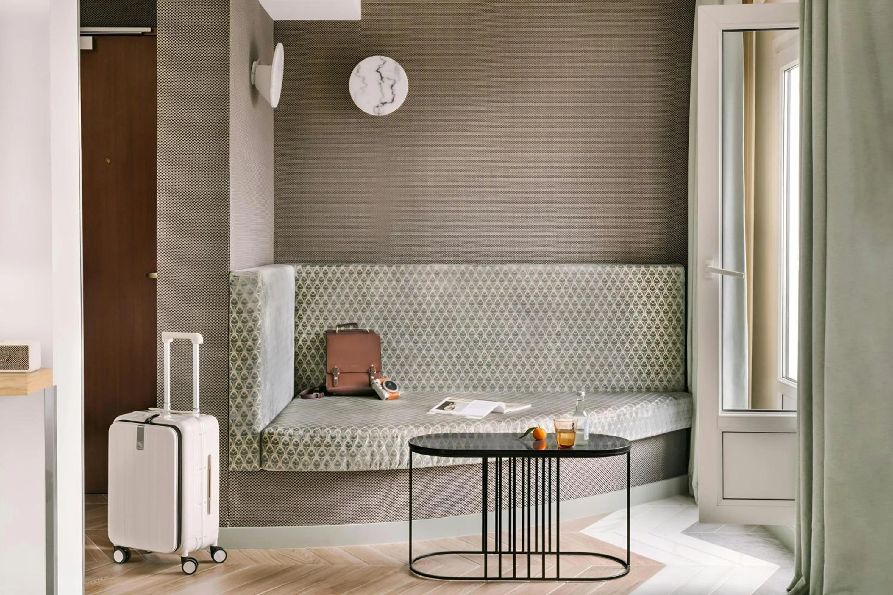 Living room in Atala Hotel Champs Elysées, Sonder by Marriott Bonvoy