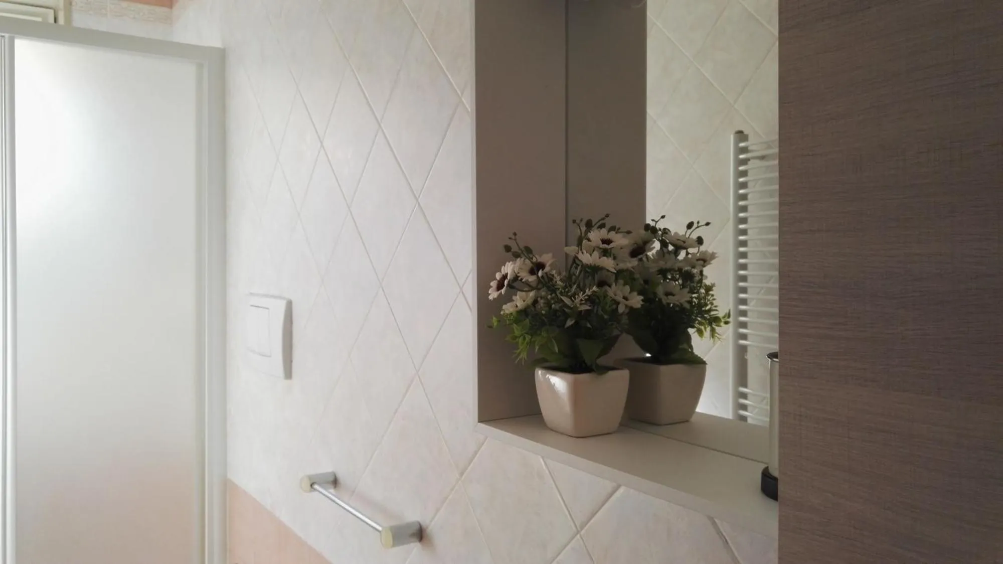 Shower in GALLERY ART - Sea View