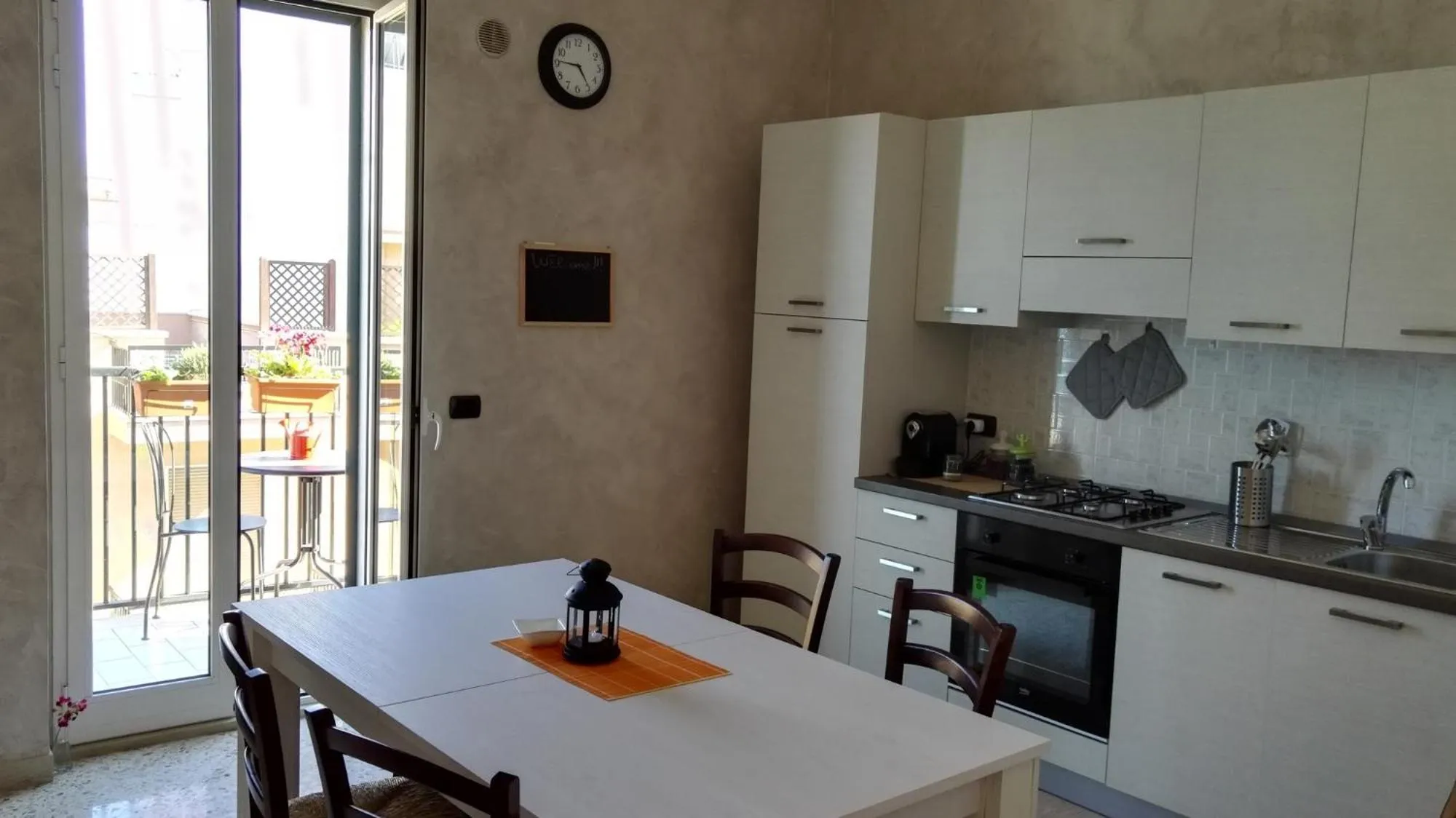 Coffee/tea facilities in GALLERY ART - Sea View