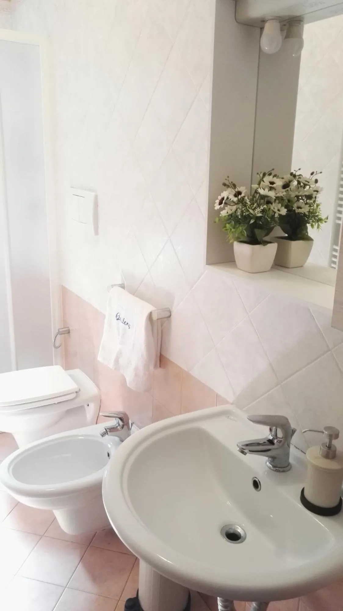 Toilet in GALLERY ART - Sea View