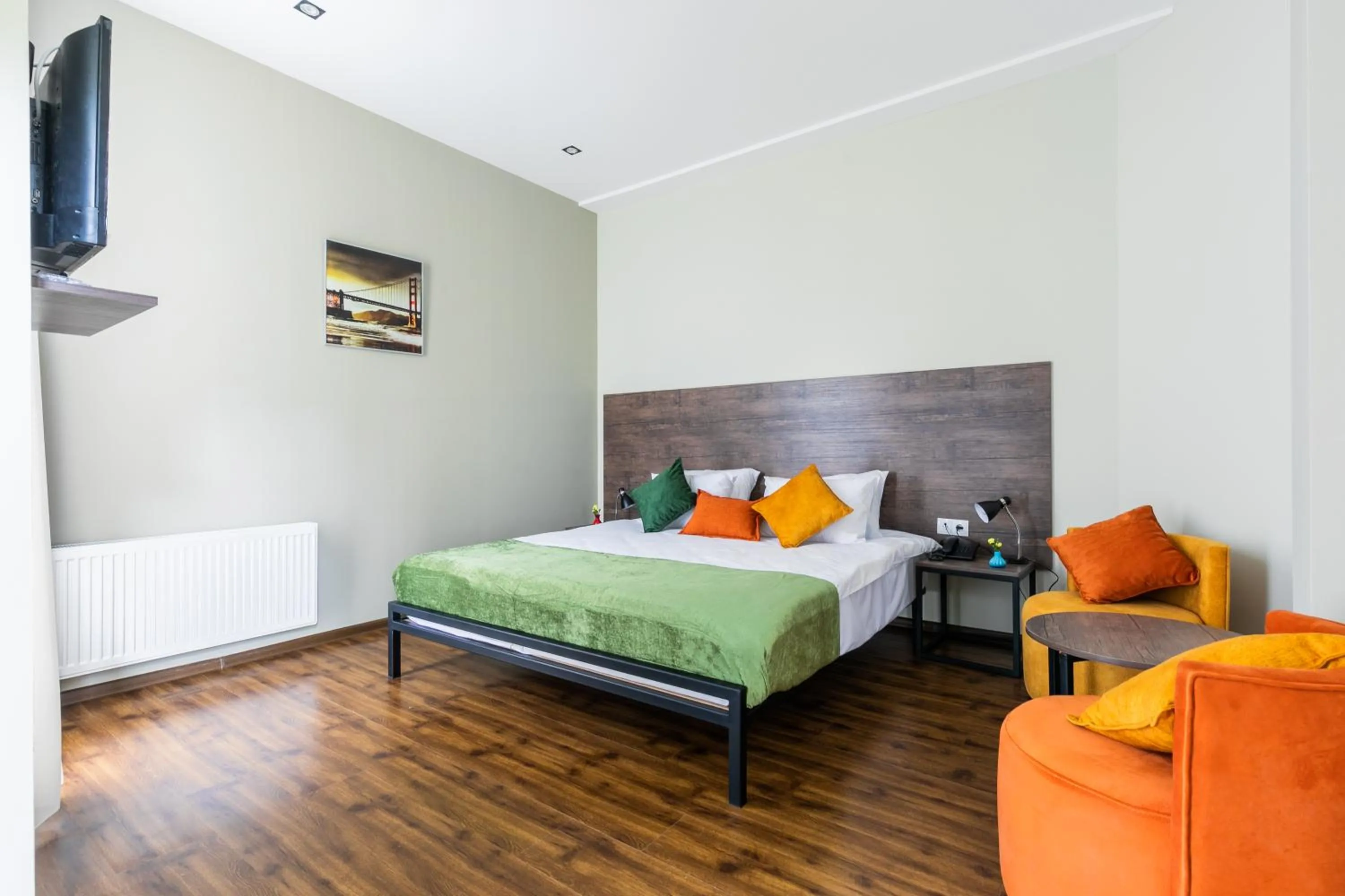 Photo of the whole room, Bed in Boutique Hotel MOJO