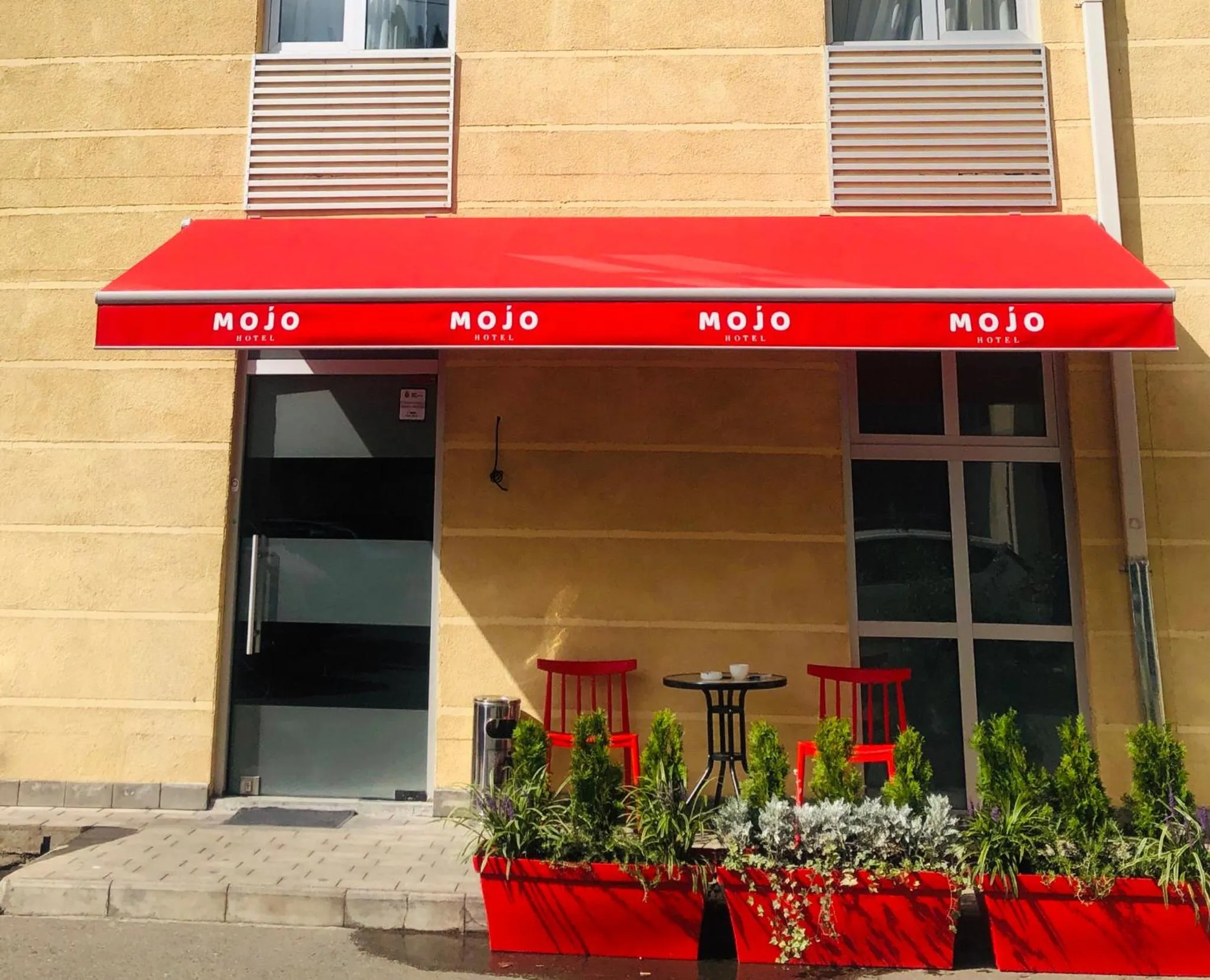 Facade/entrance in Boutique Hotel MOJO