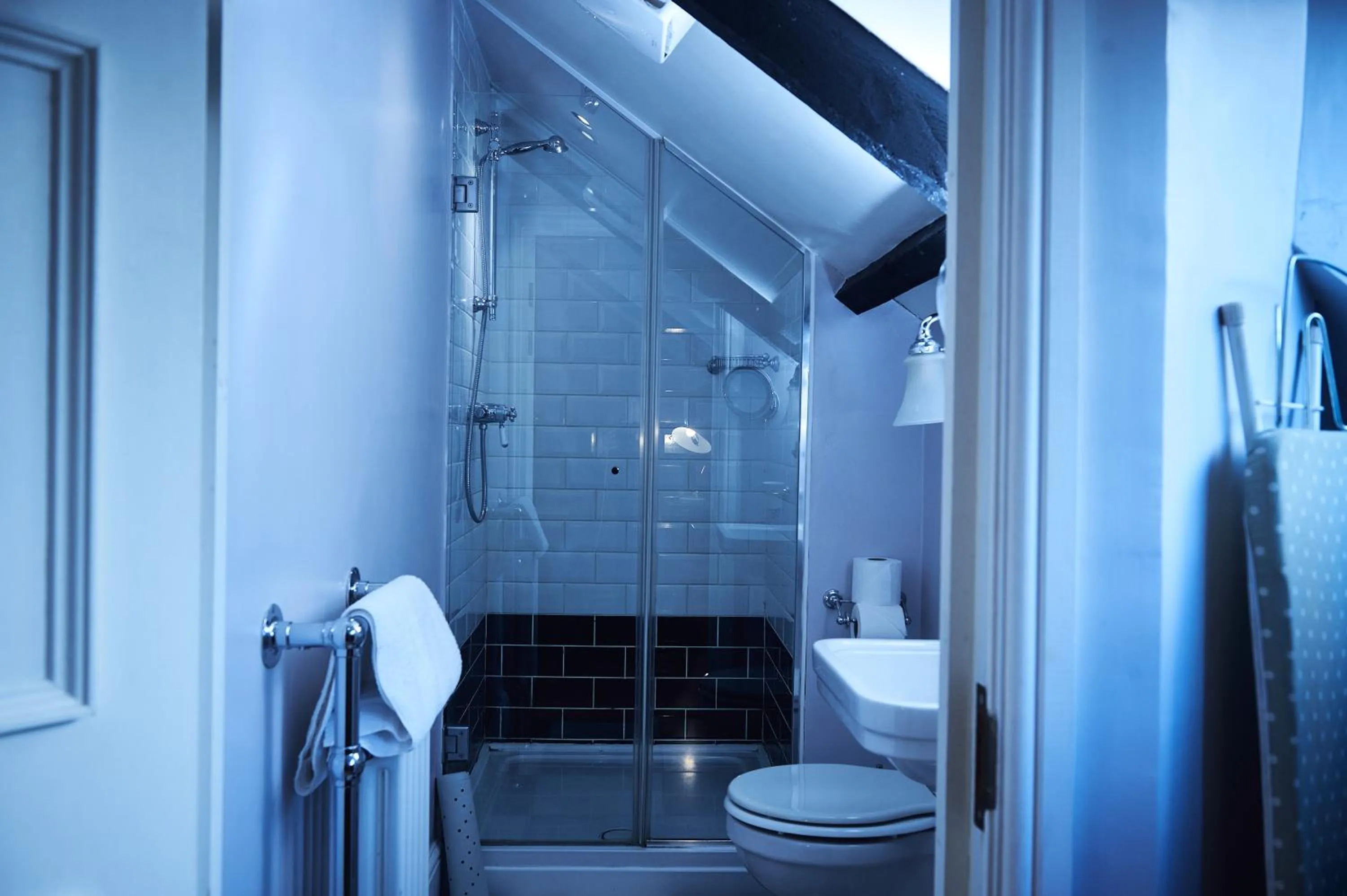 Shower in The Brown's Hotel