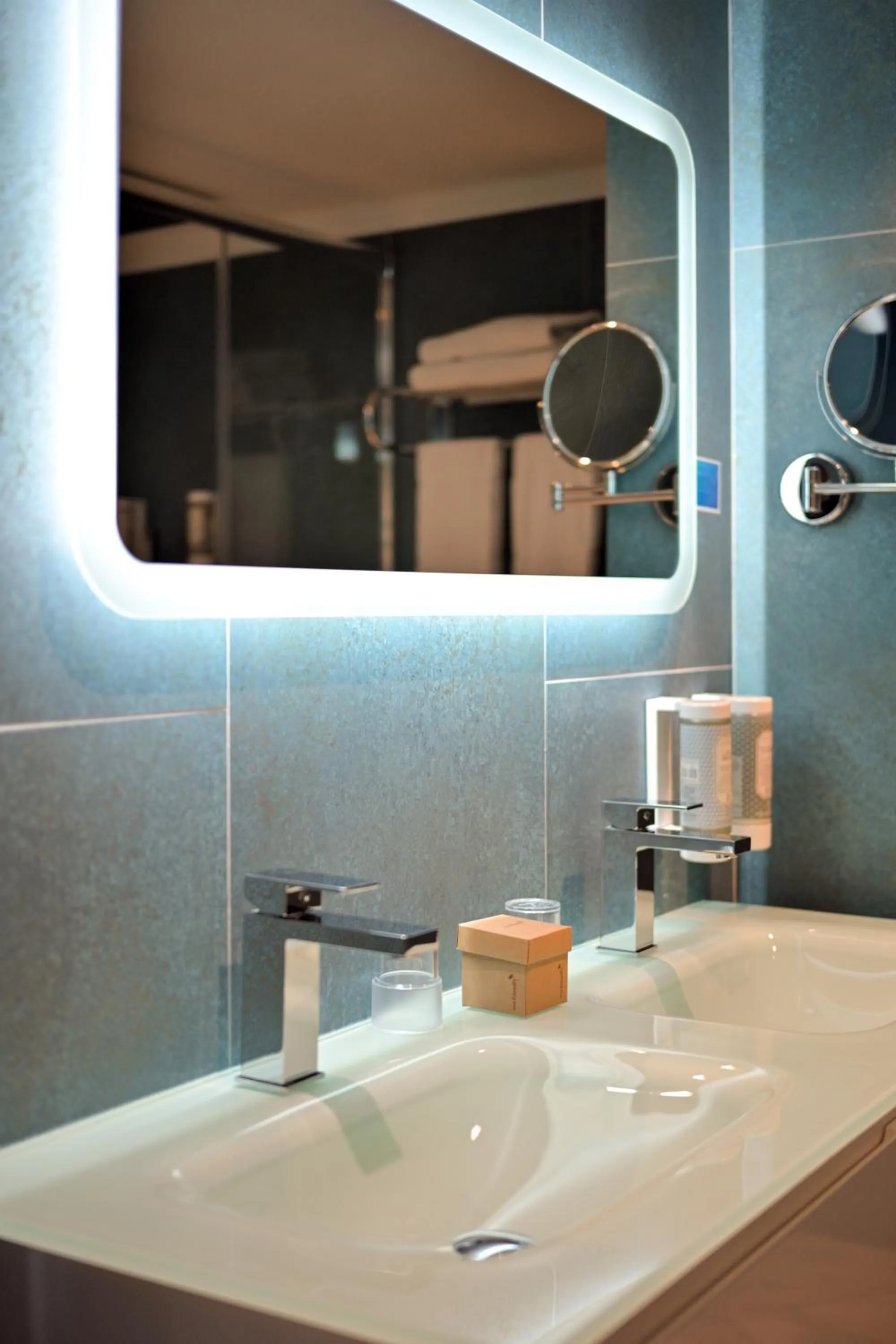 Bathroom in Juliana Hotel Cannes