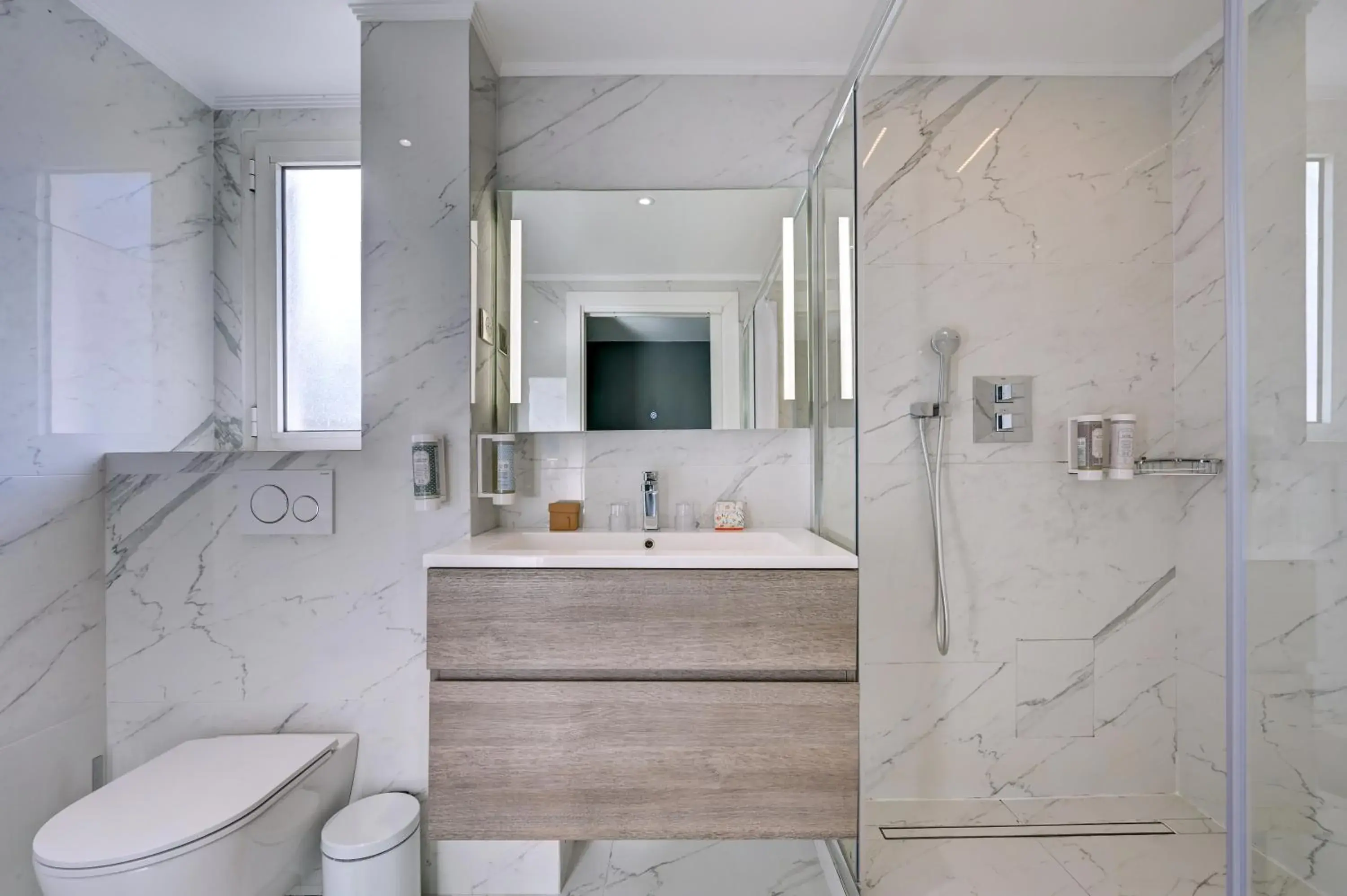 Family Room with Balcony in Juliana Hotel Cannes Family Room with Balcony in Juliana Hotel Cannes