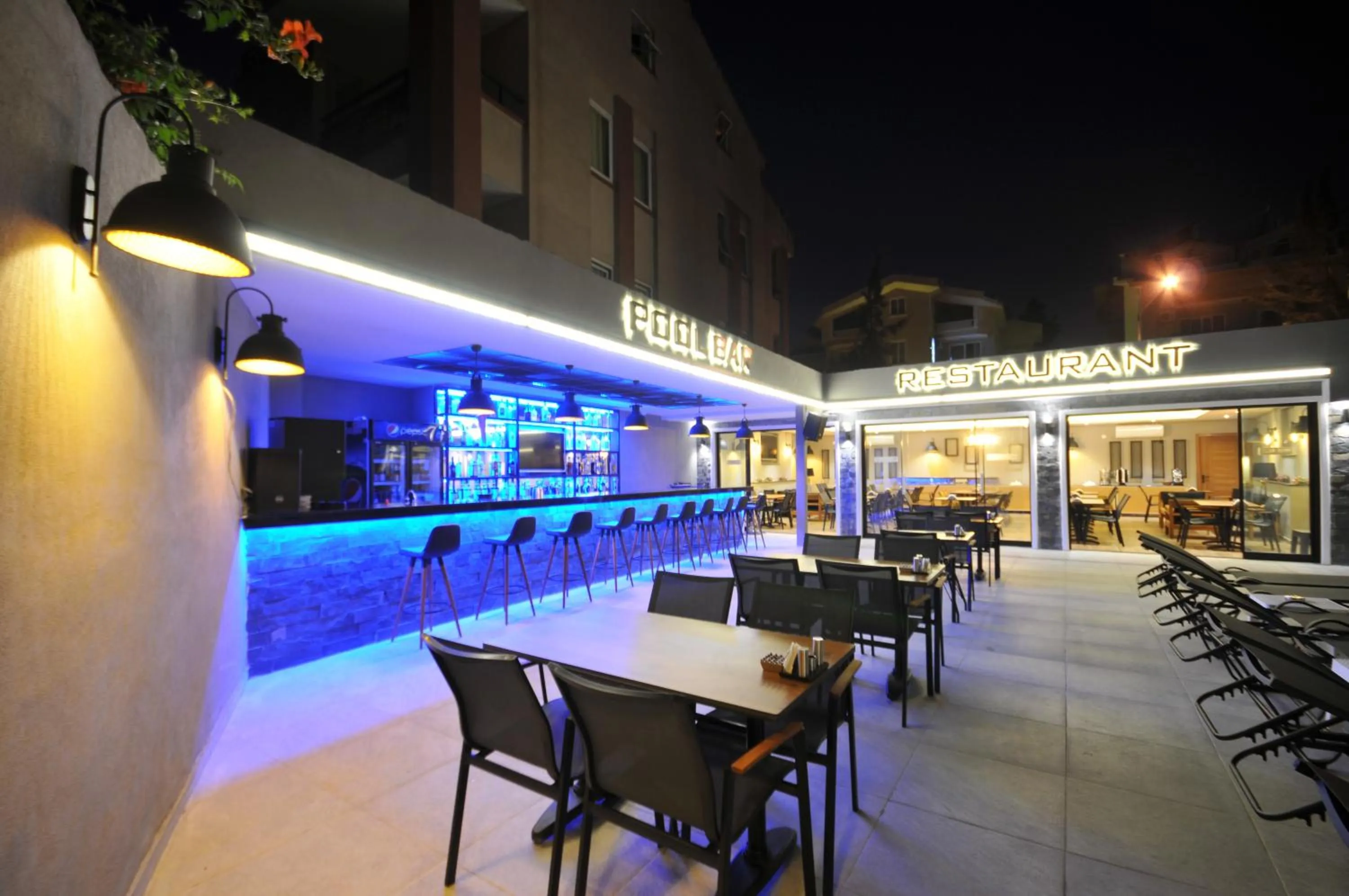 Lounge or bar in Club Sema Suite Hotel