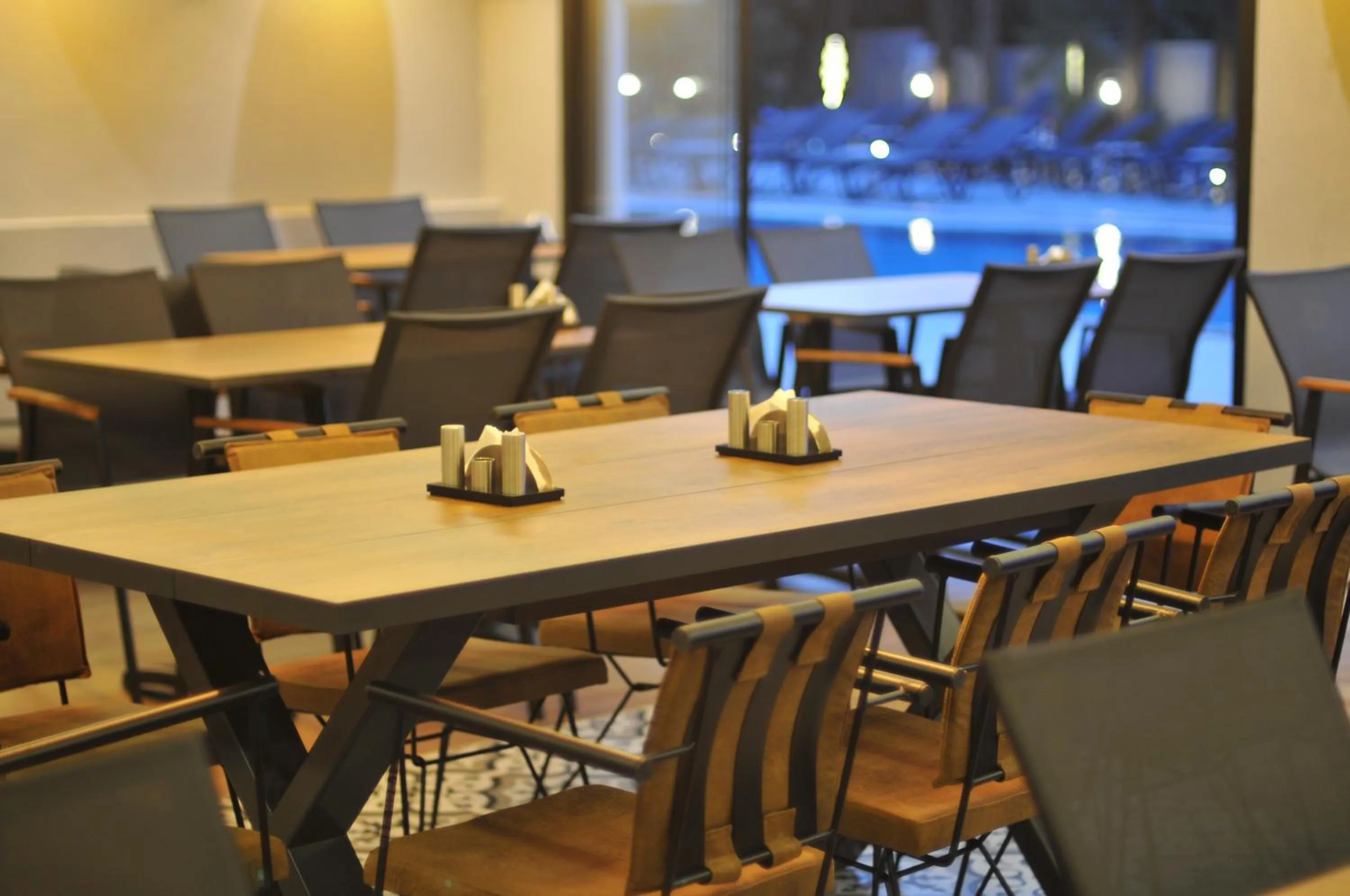 Restaurant/places to eat in Club Sema Suite Hotel