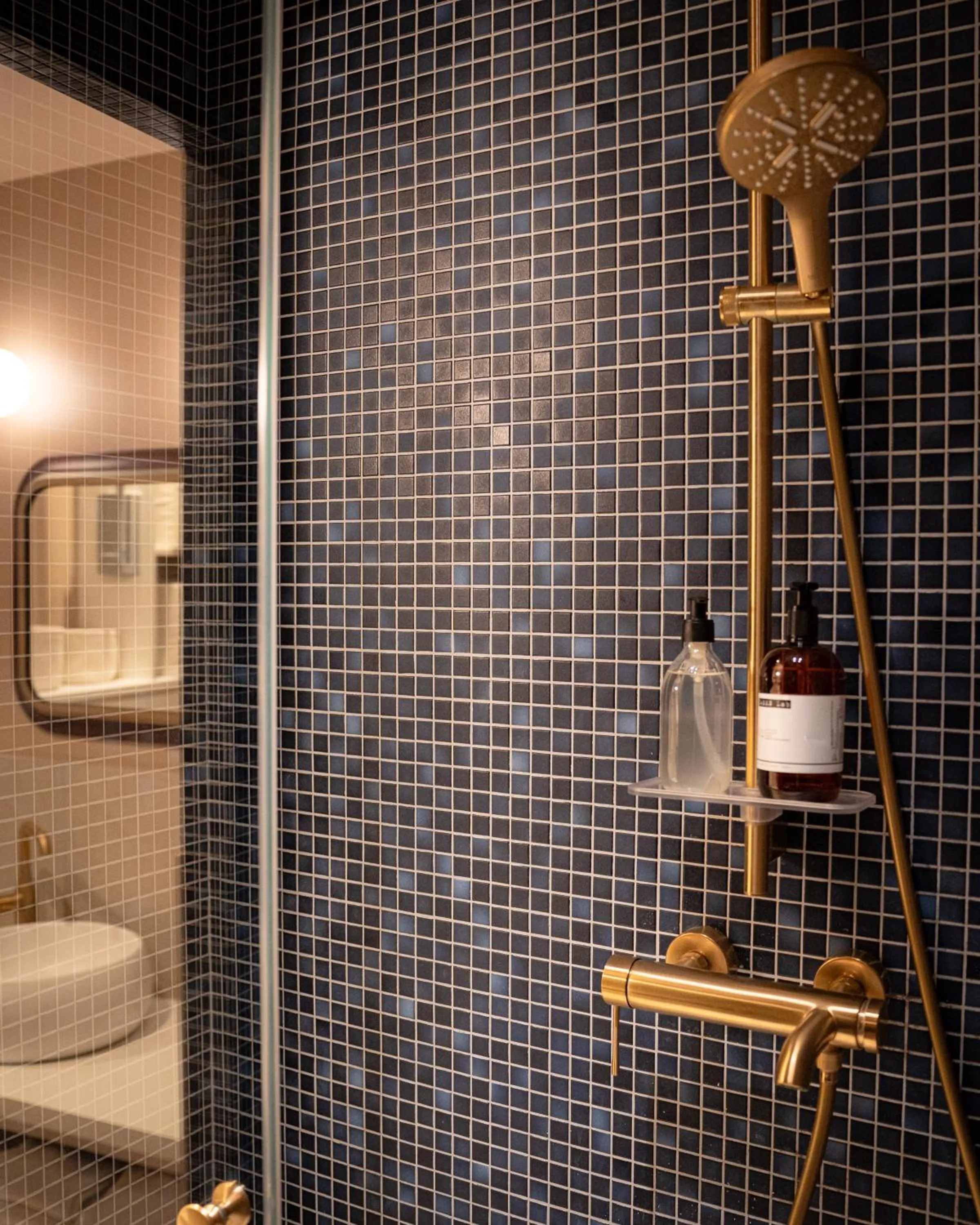 Spa and wellness centre/facilities in Hôtel Artemisia Montmartre