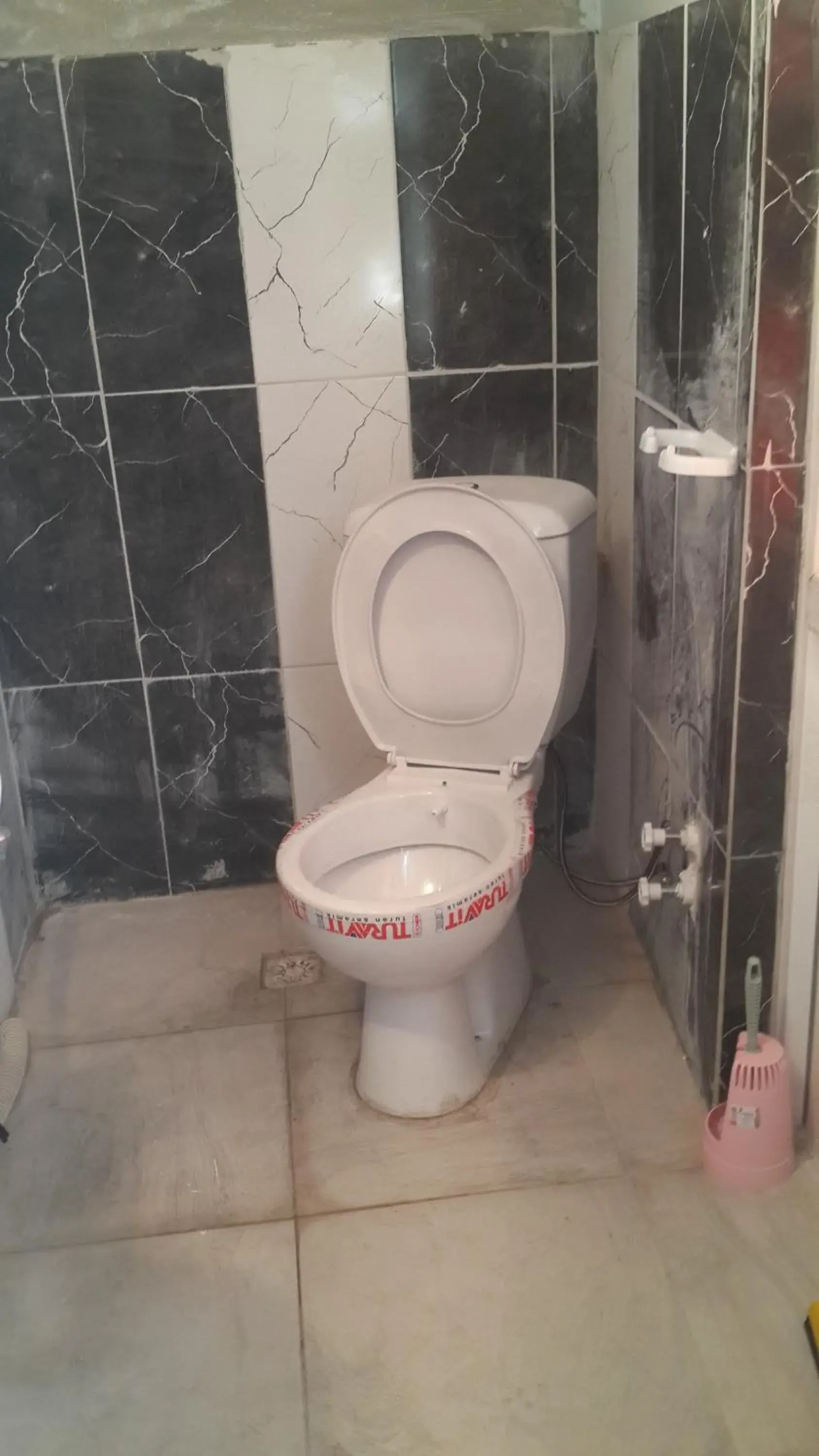 Twin Room with Garden View in Esin Pansiyon Twin Room with Garden View in Esin Pansiyon