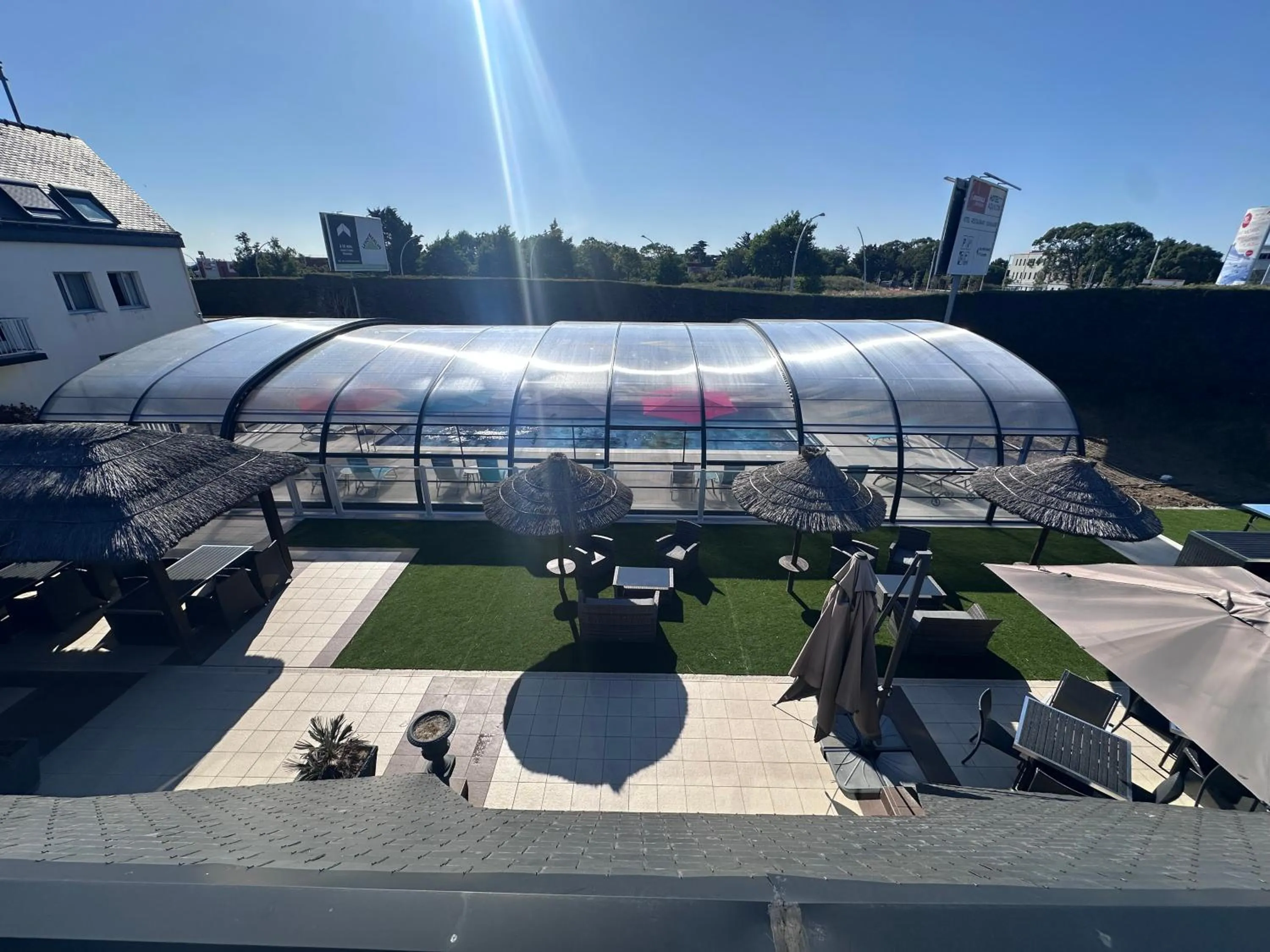 Swimming pool in The Originals Boutique, Hôtel Aquilon, Saint-Nazaire