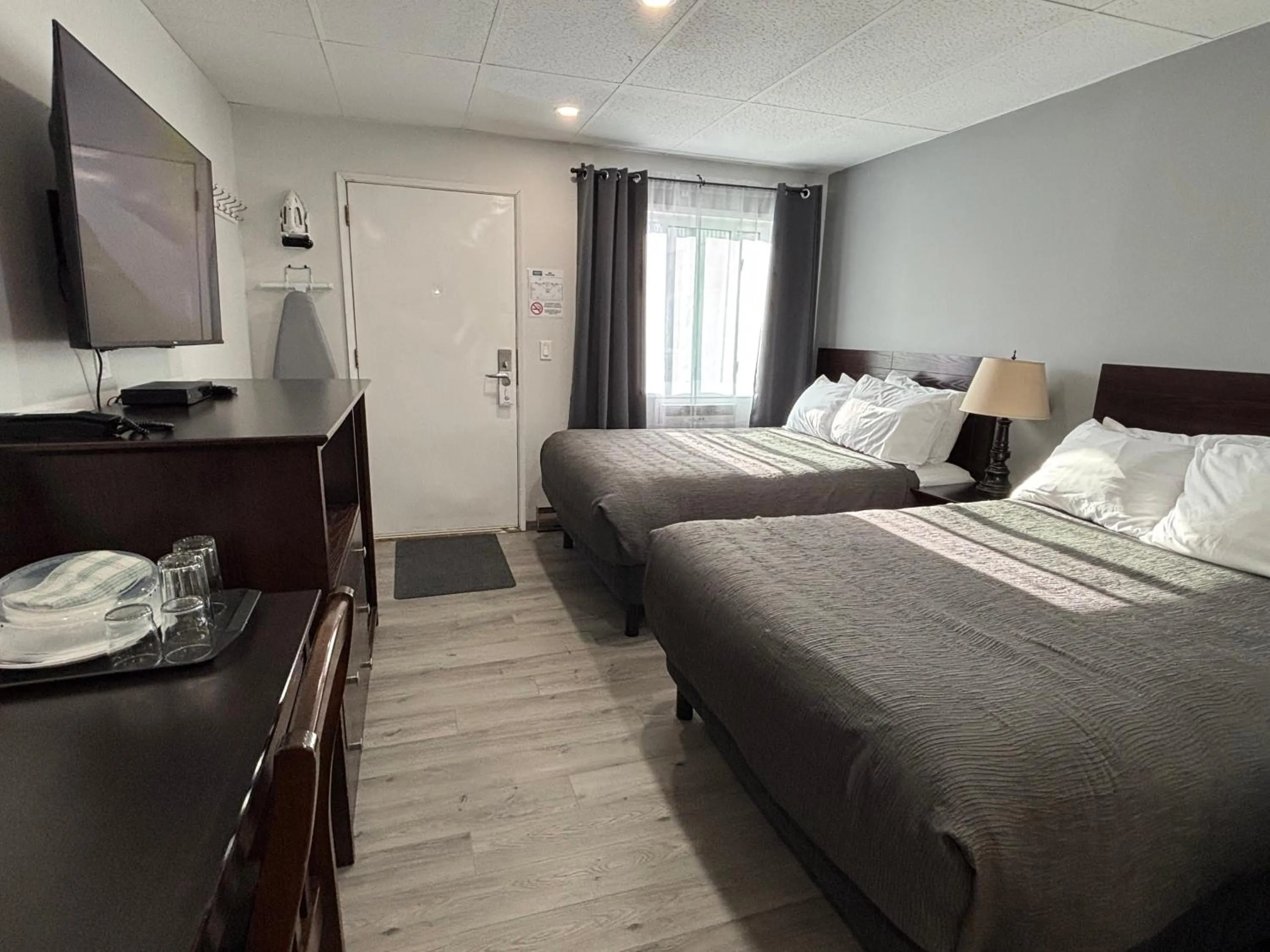 Bedroom, Bed in Western Traveller Motel