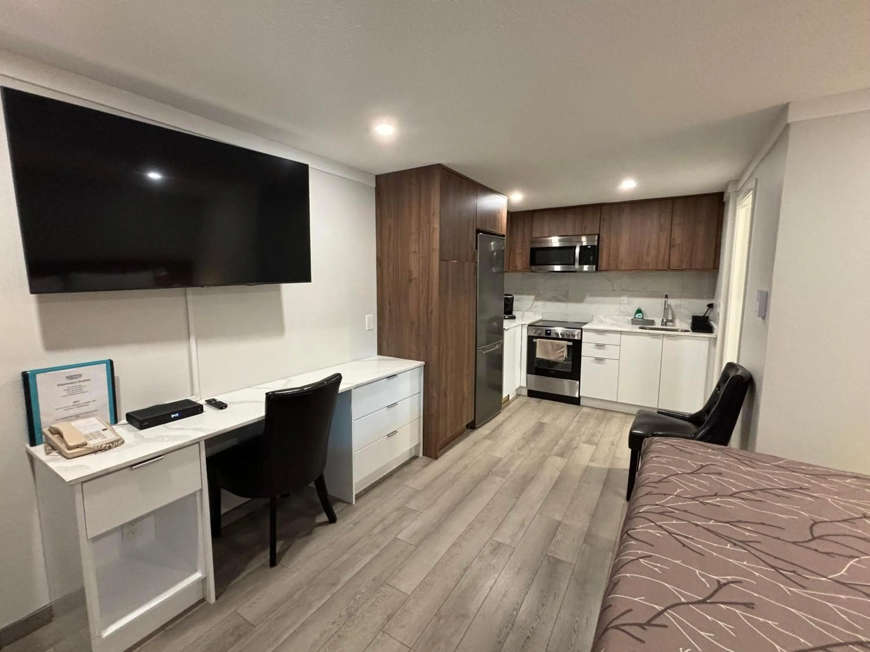 TV and multimedia in Western Traveller Motel