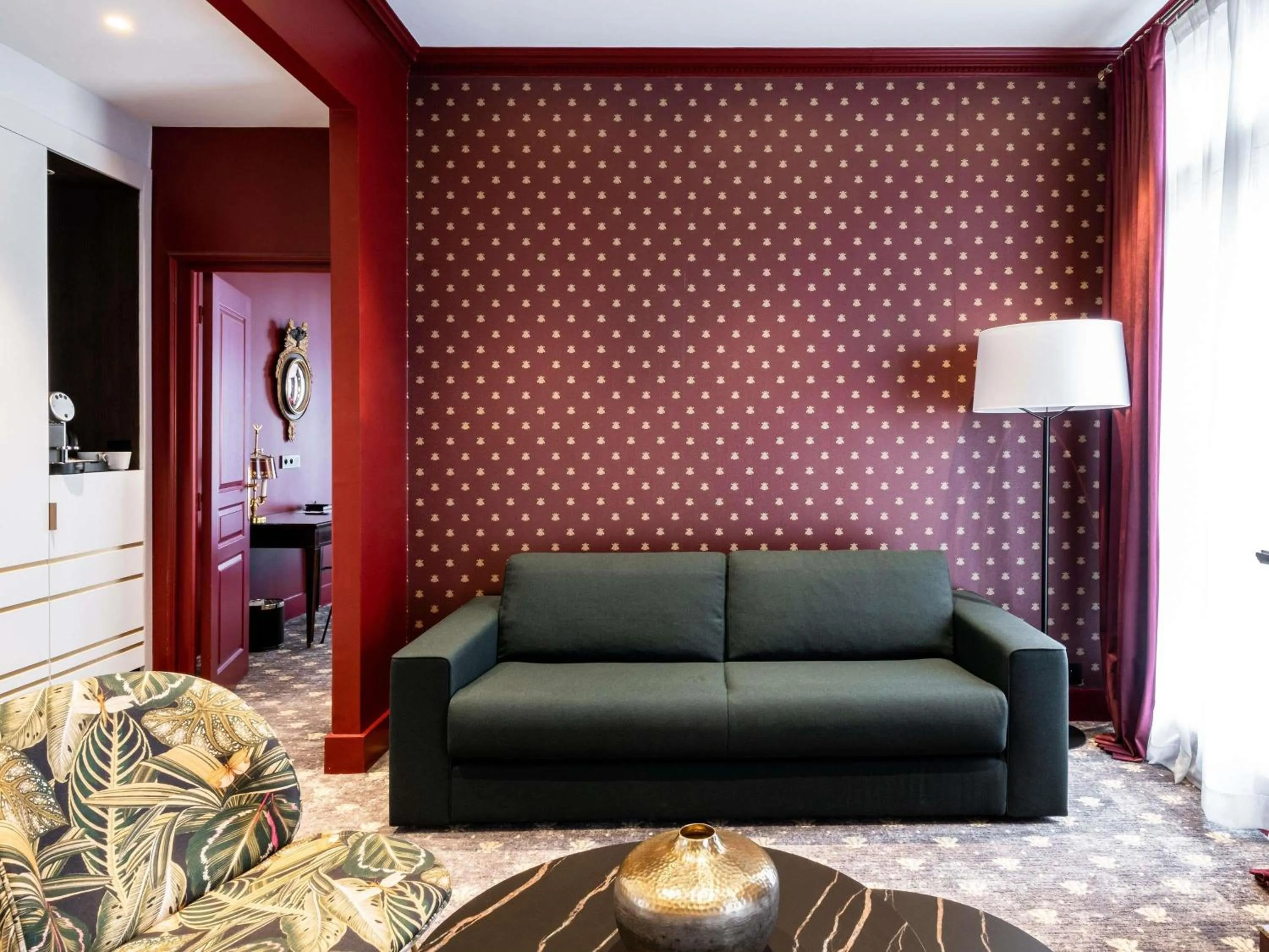 Bedroom in Aigle Noir Hotel Fontainebleau - MGallery Collection