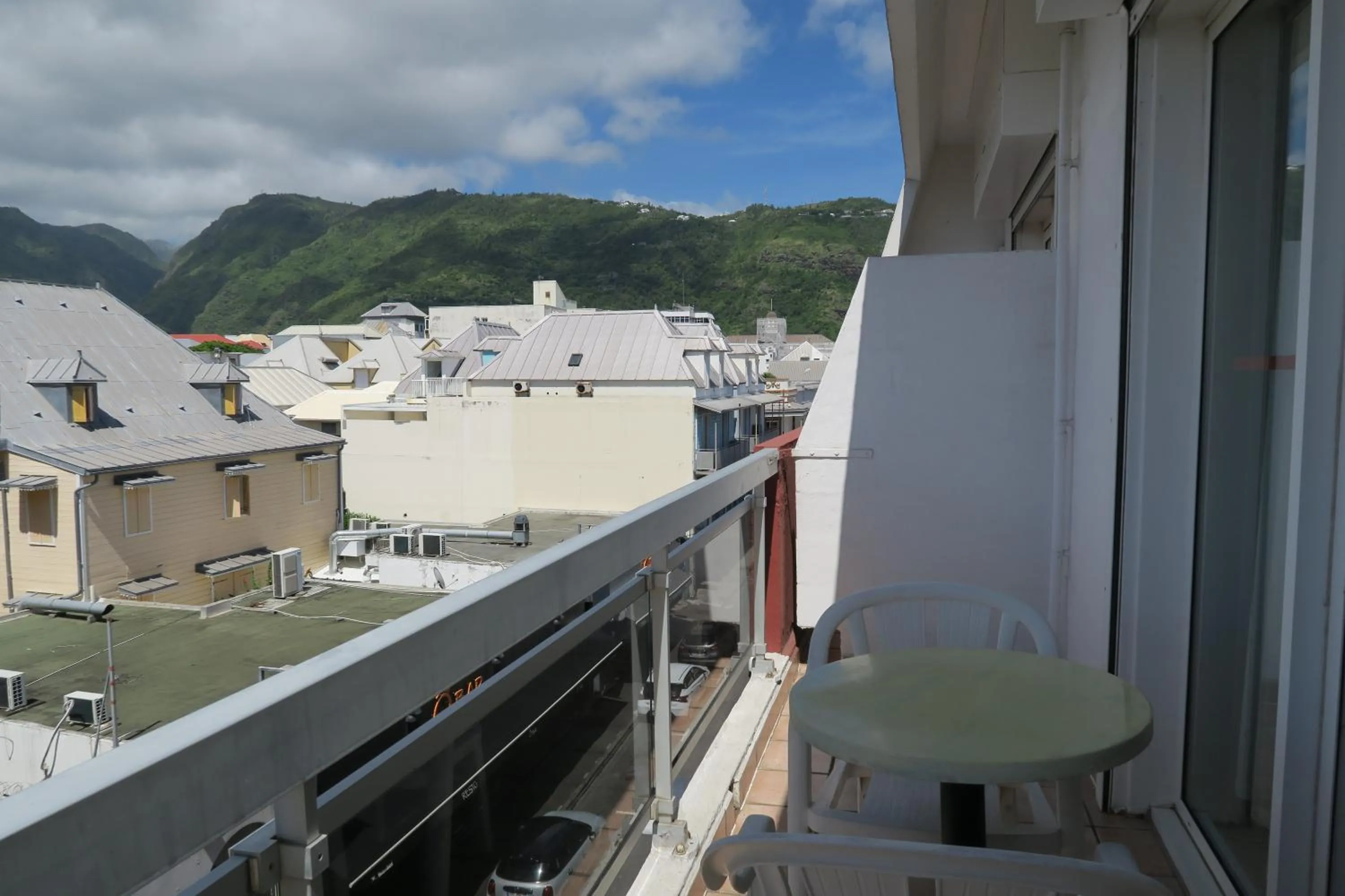 Balcony/Terrace in Central Hotel