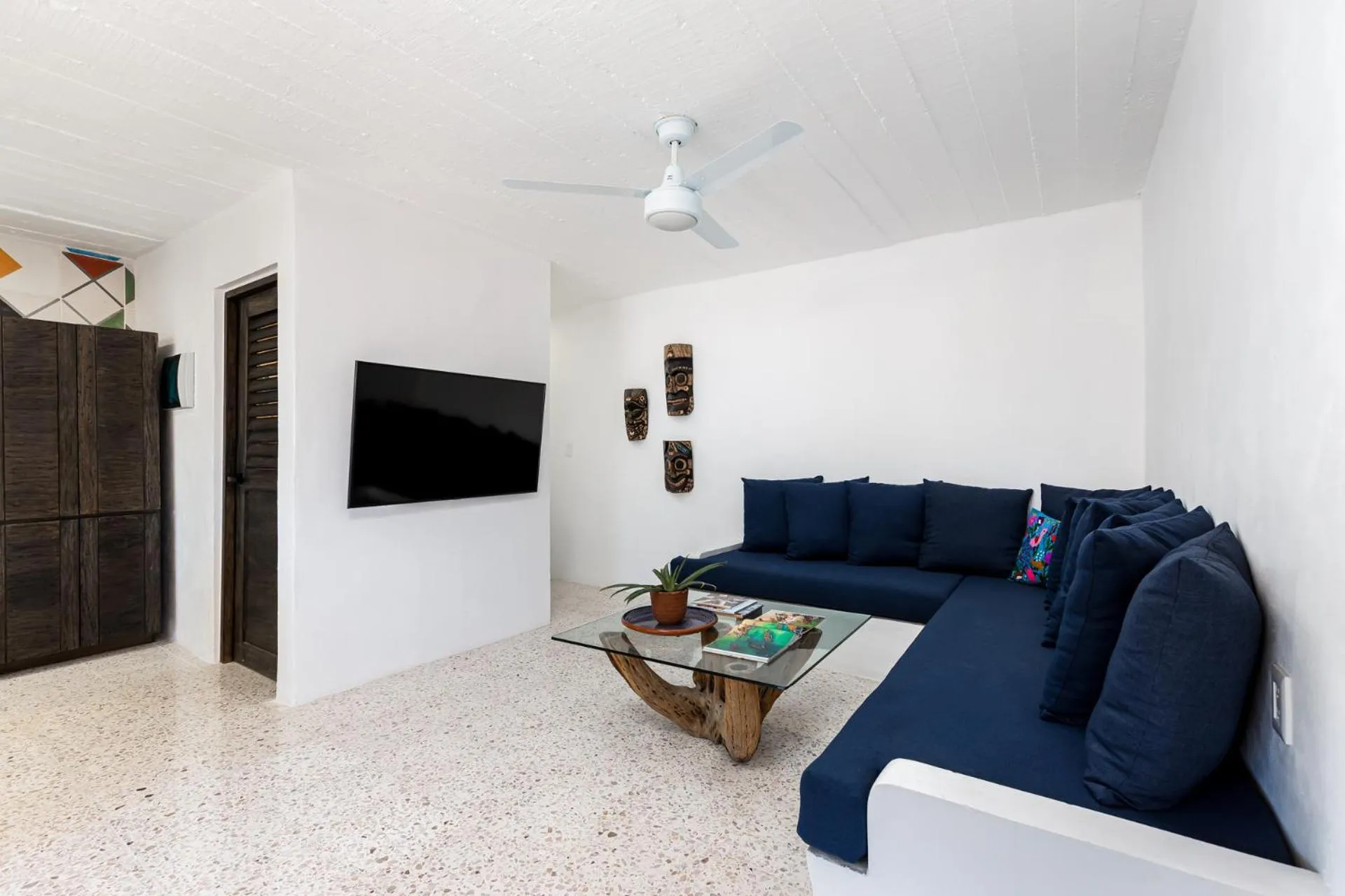 TV and multimedia in Cuale