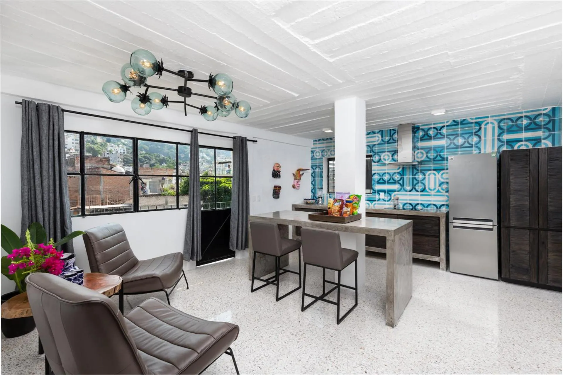 Seating area in Cuale