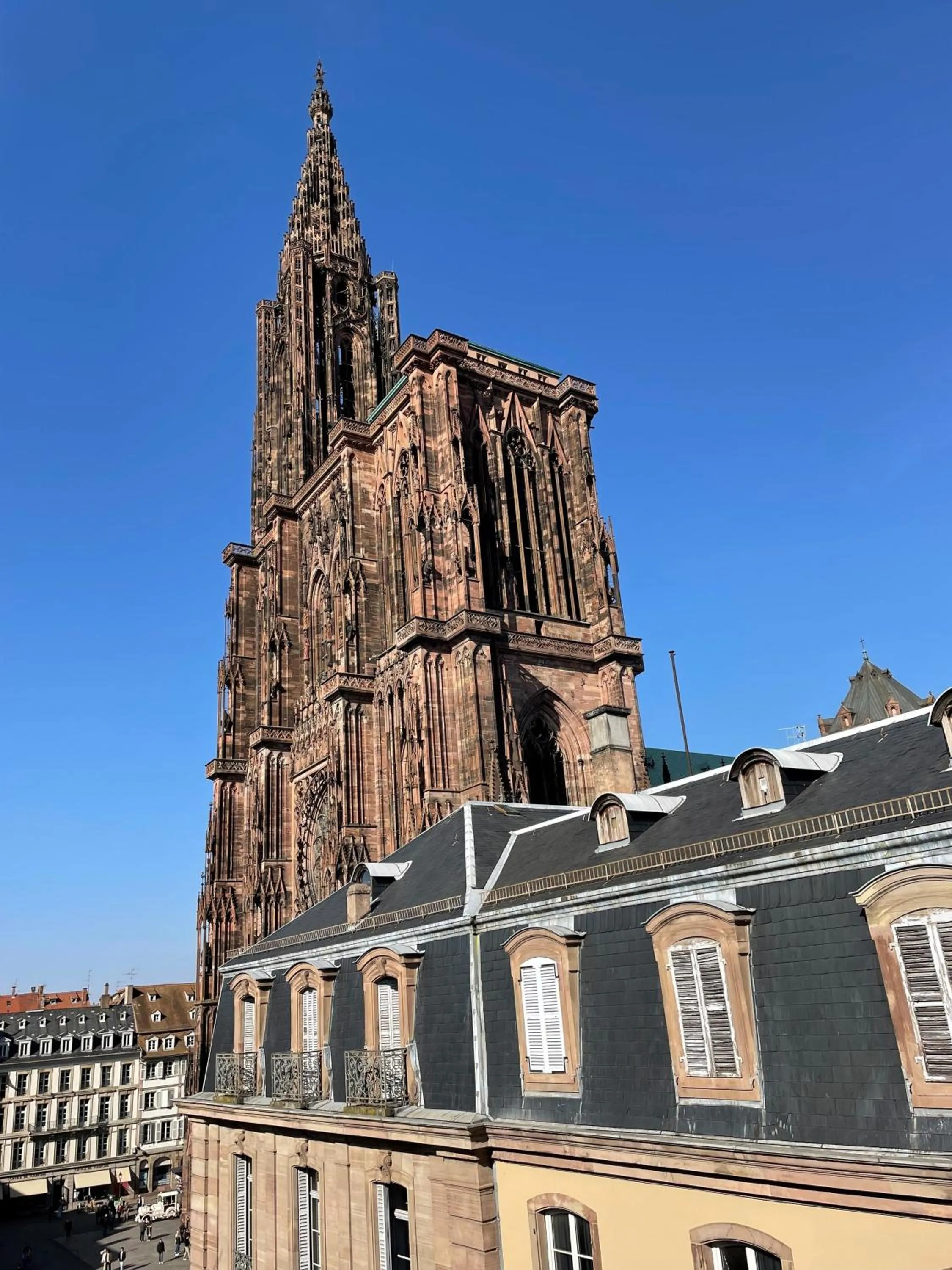 Landmark view in Hôtel Le Rohan, centre Cathédrale