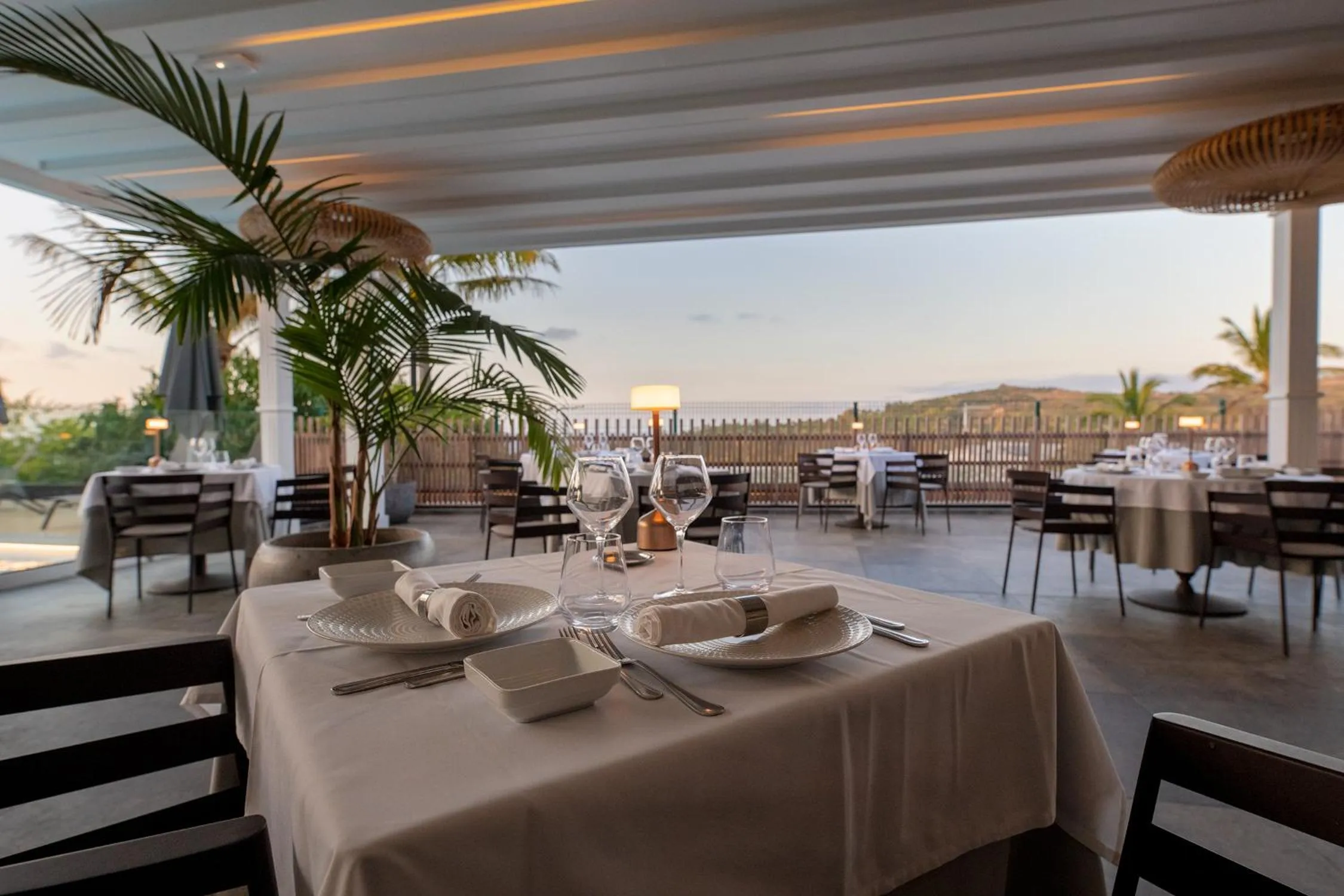 Restaurant/places to eat in Latitude 21