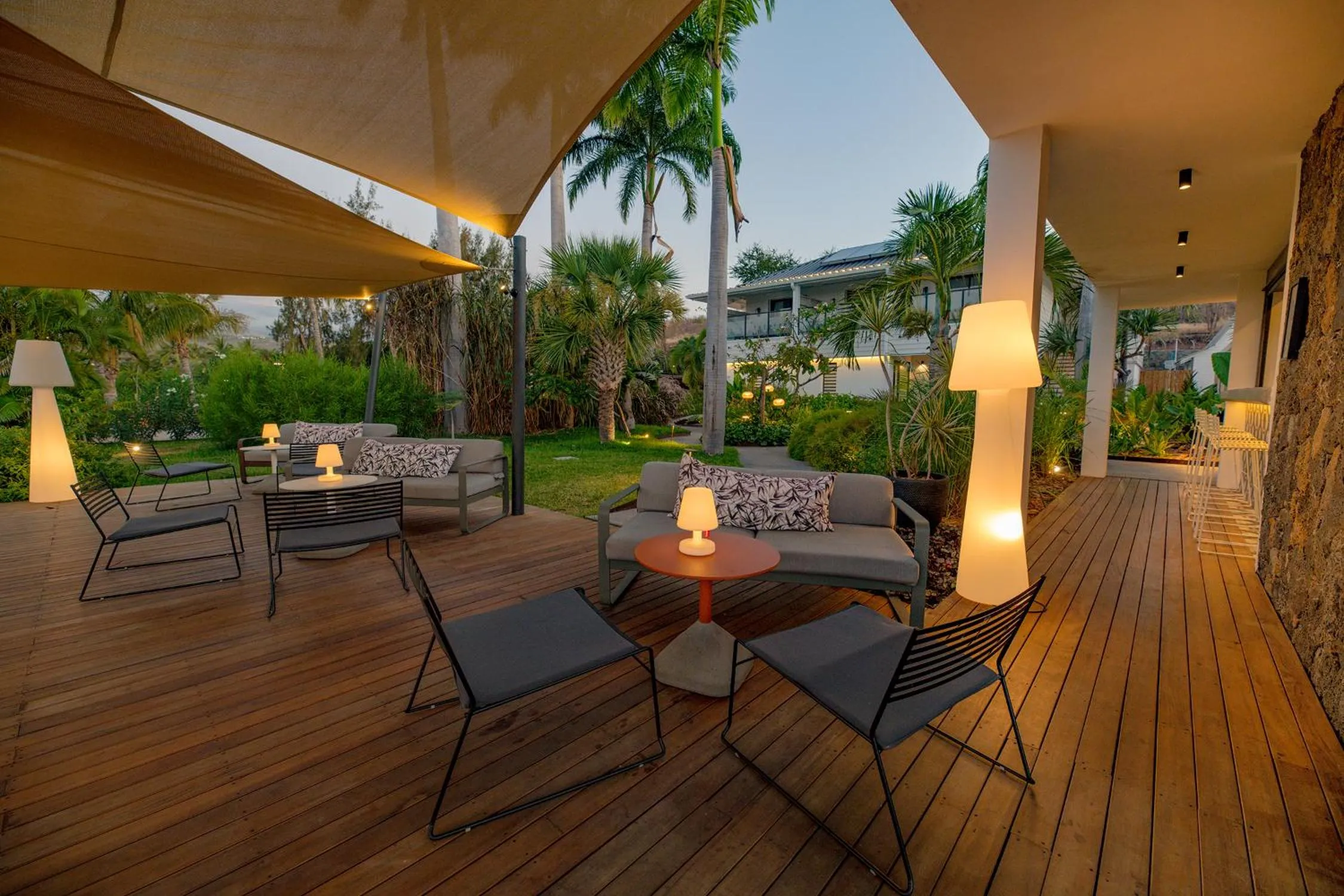 Living room in Latitude 21