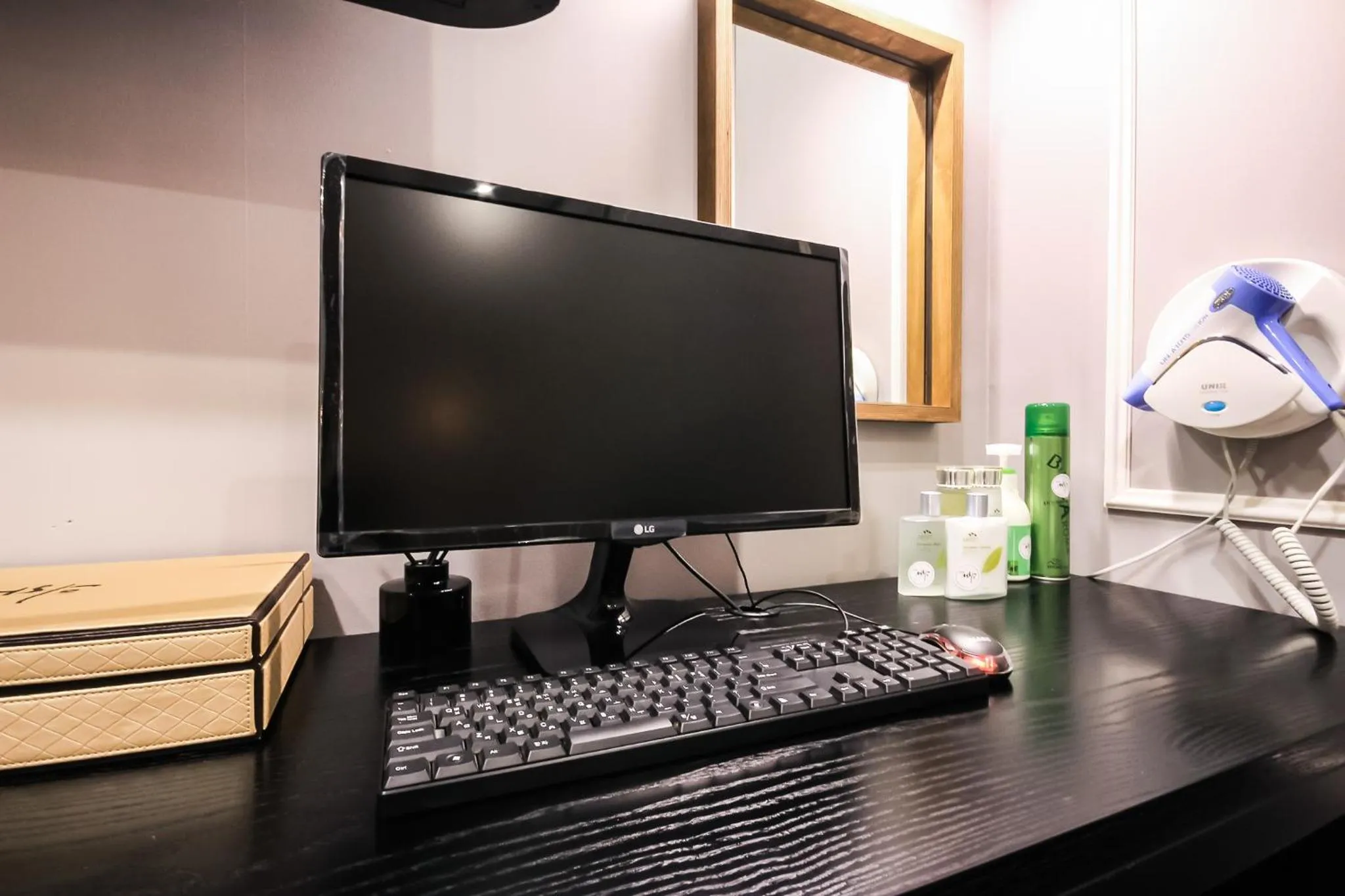 TV/Entertainment Center in Hotel Seowa