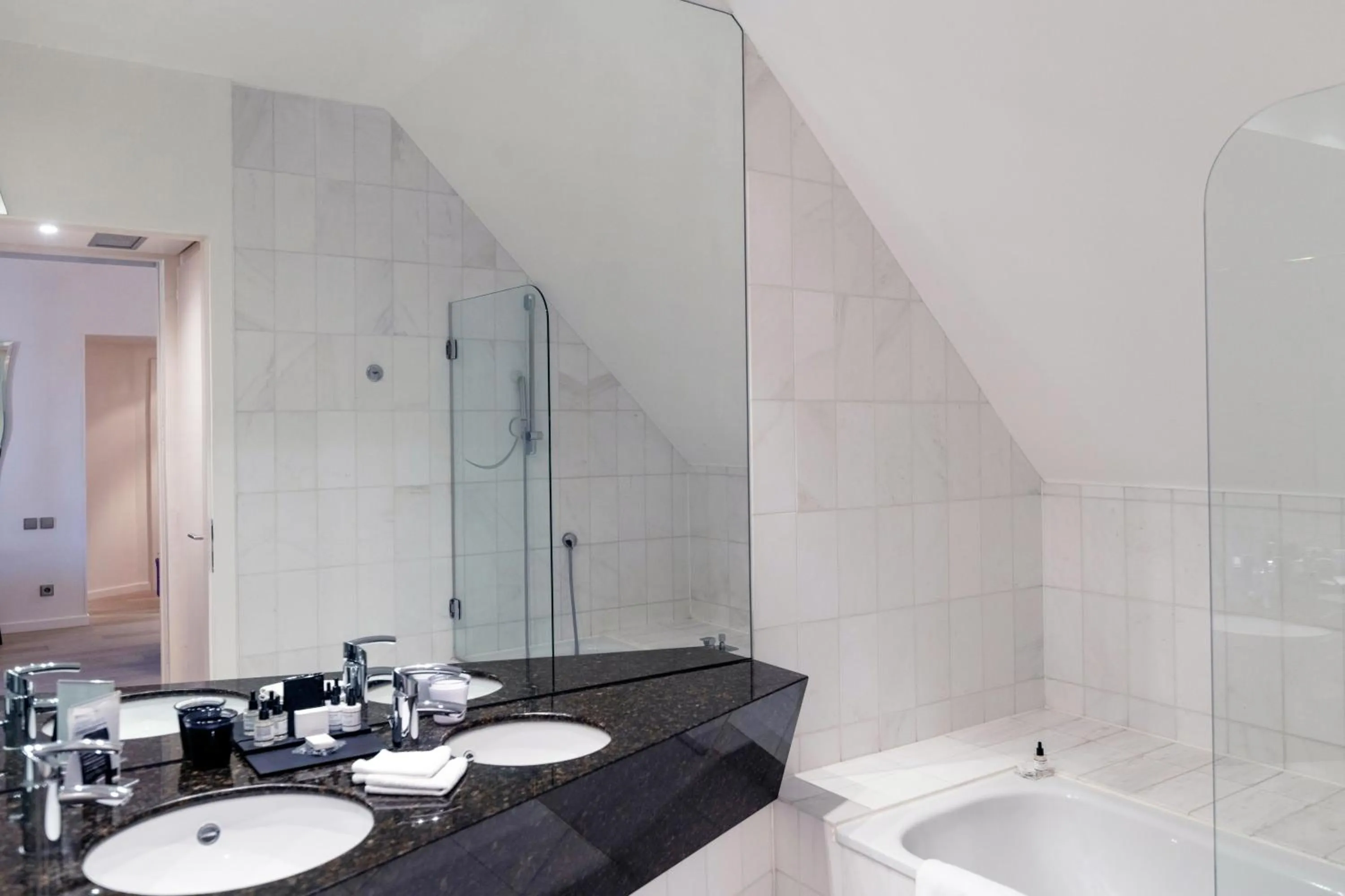 Shower in Hotel & Spa REGENT PETITE FRANCE