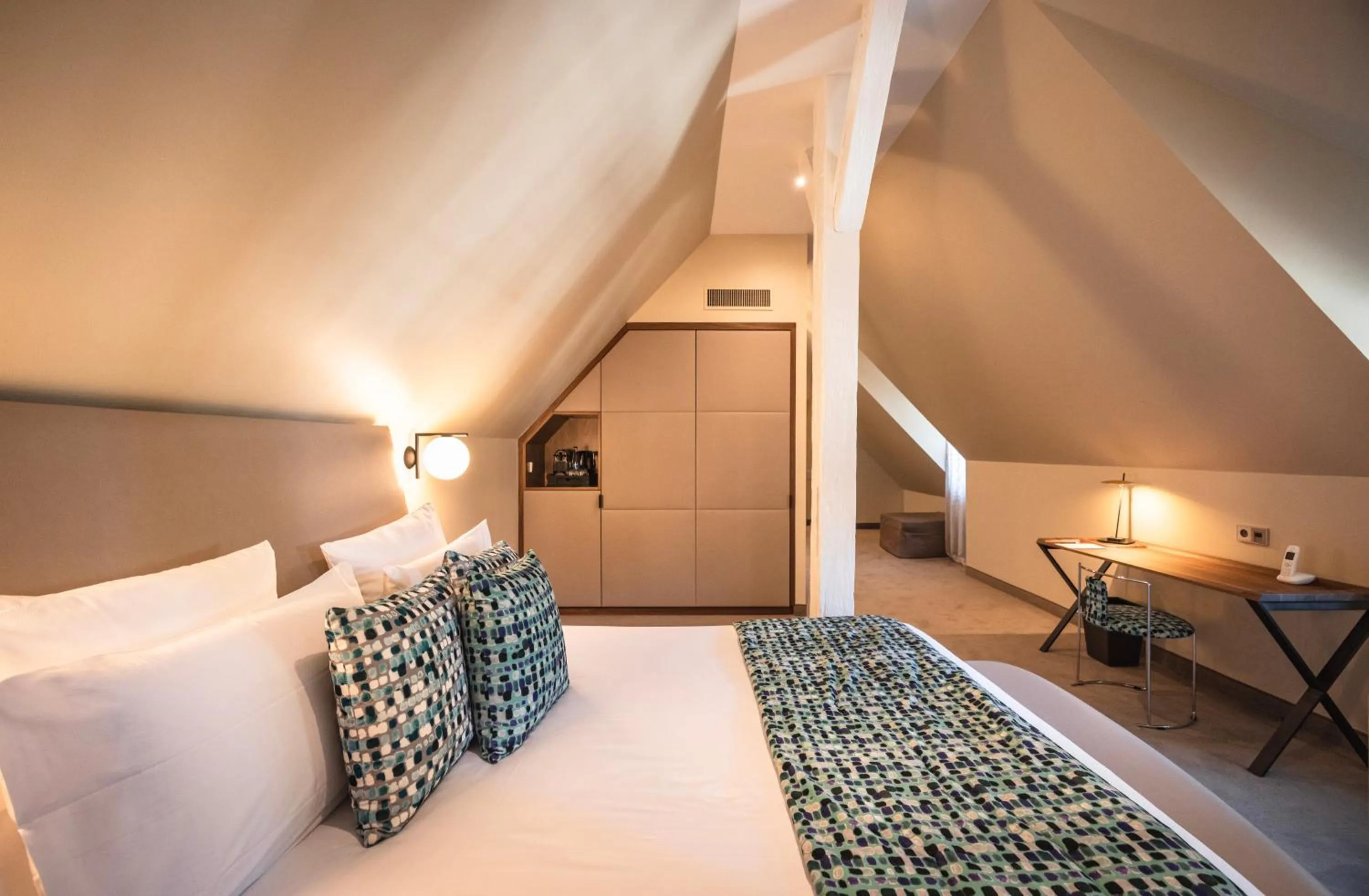 Photo of the whole room, Bed in Hotel & Spa REGENT PETITE FRANCE