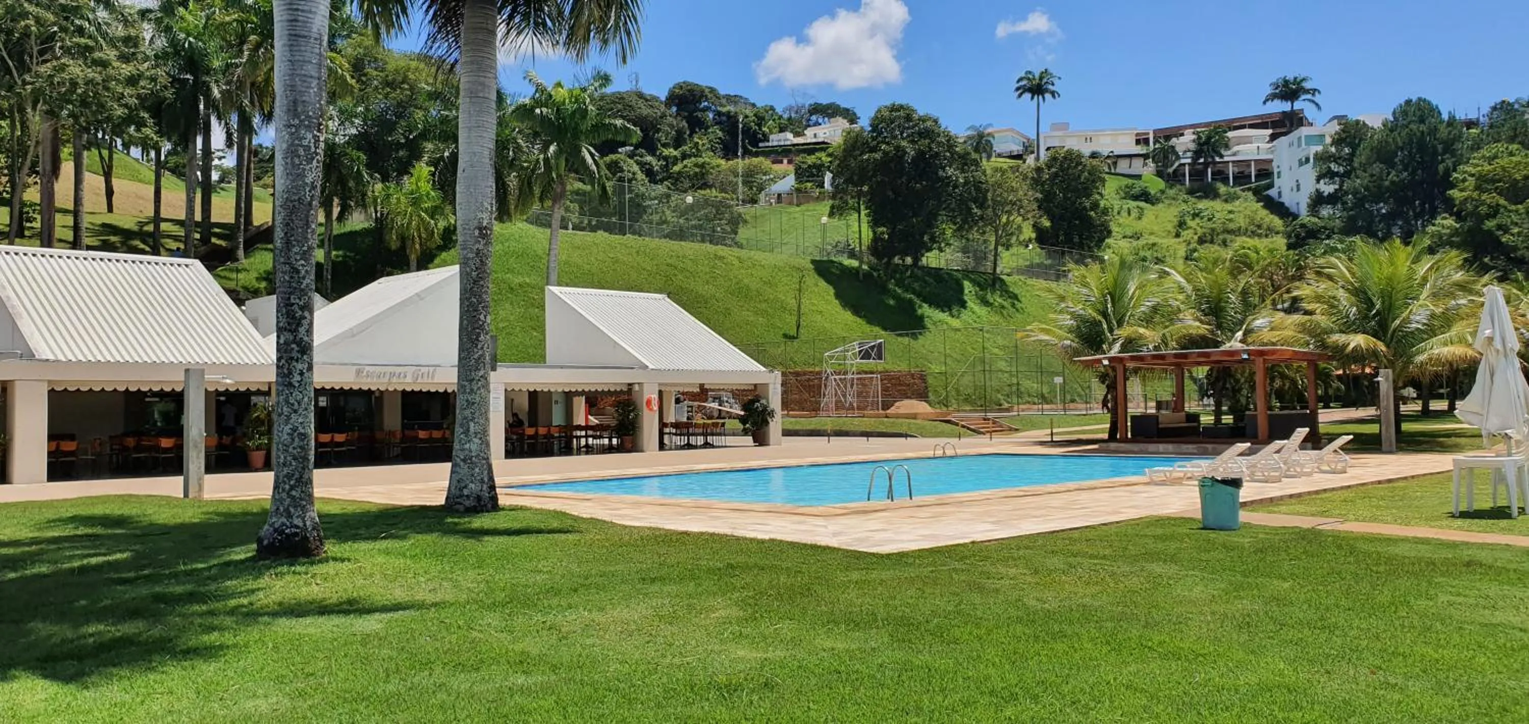 Swimming pool in Hotel Escarpas do Lago Capitolio