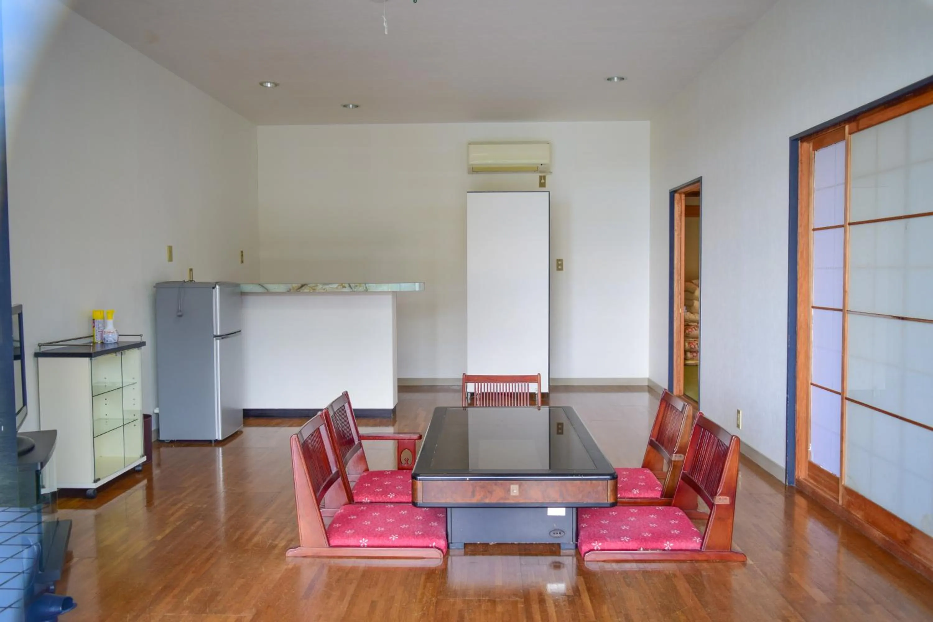 Photo of the whole room in Sea Tiger Island Inn Shodoshima