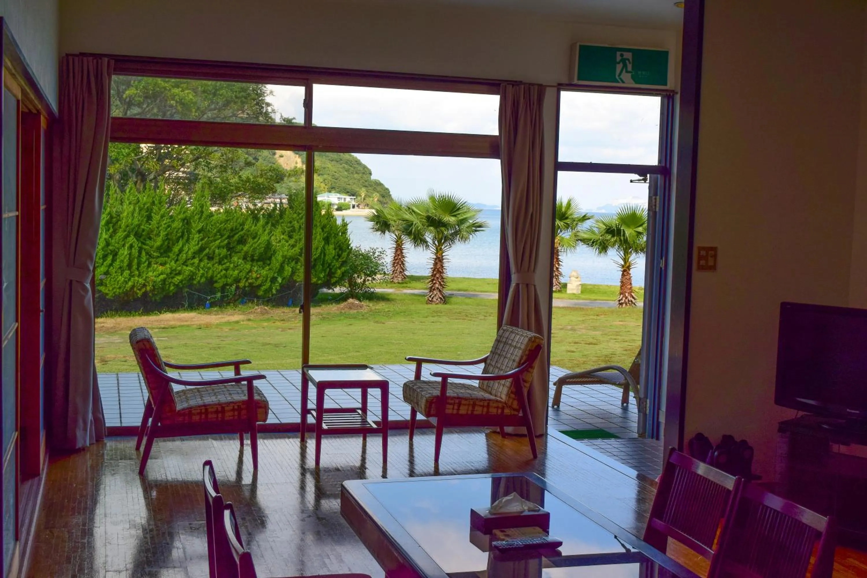 Photo of the whole room in Sea Tiger Island Inn Shodoshima