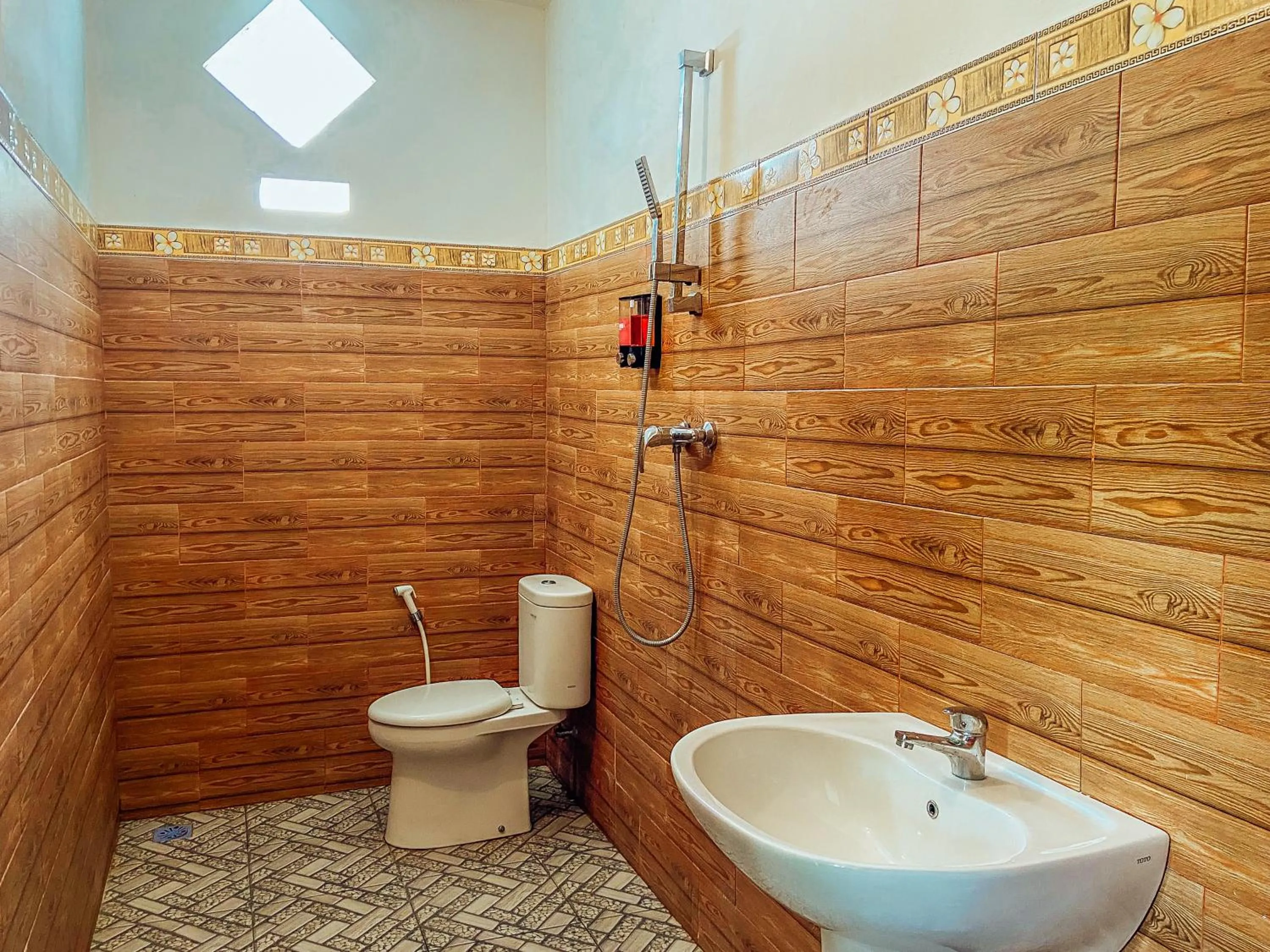 Shower in Green Valley Bungalow