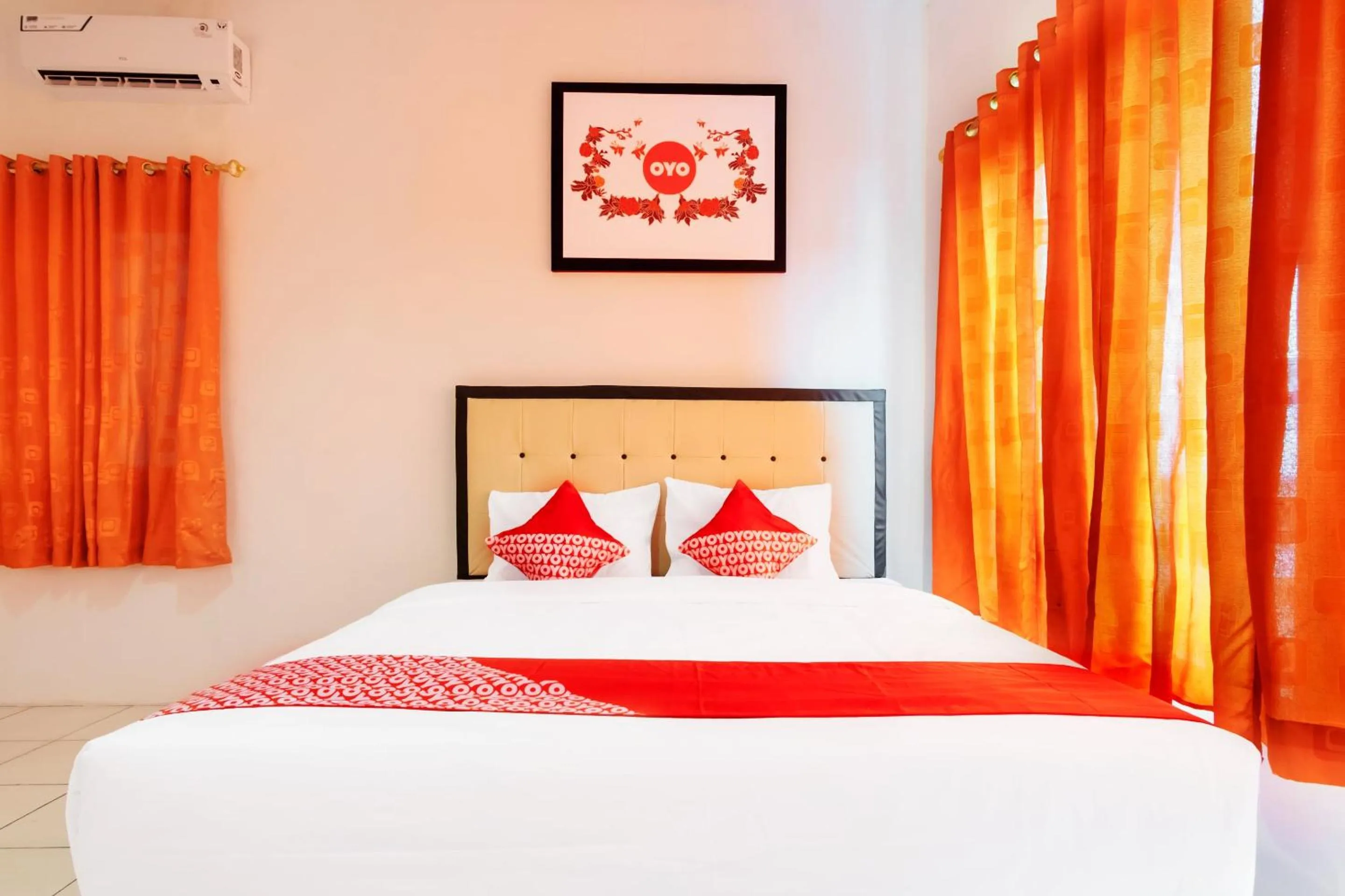 Bedroom, Bed in Hotel O Bakti Homestay