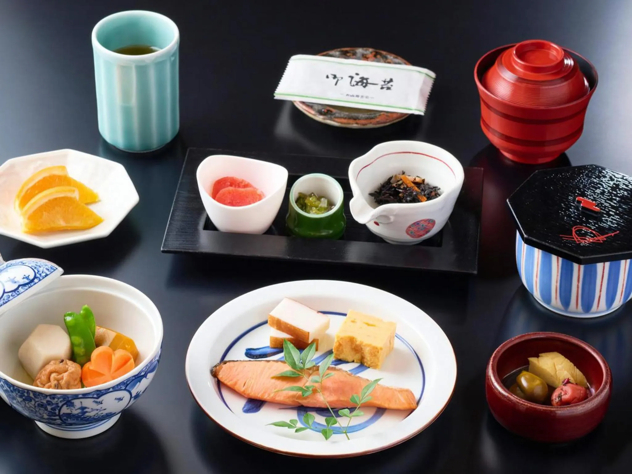 Breakfast in Ginza Creston