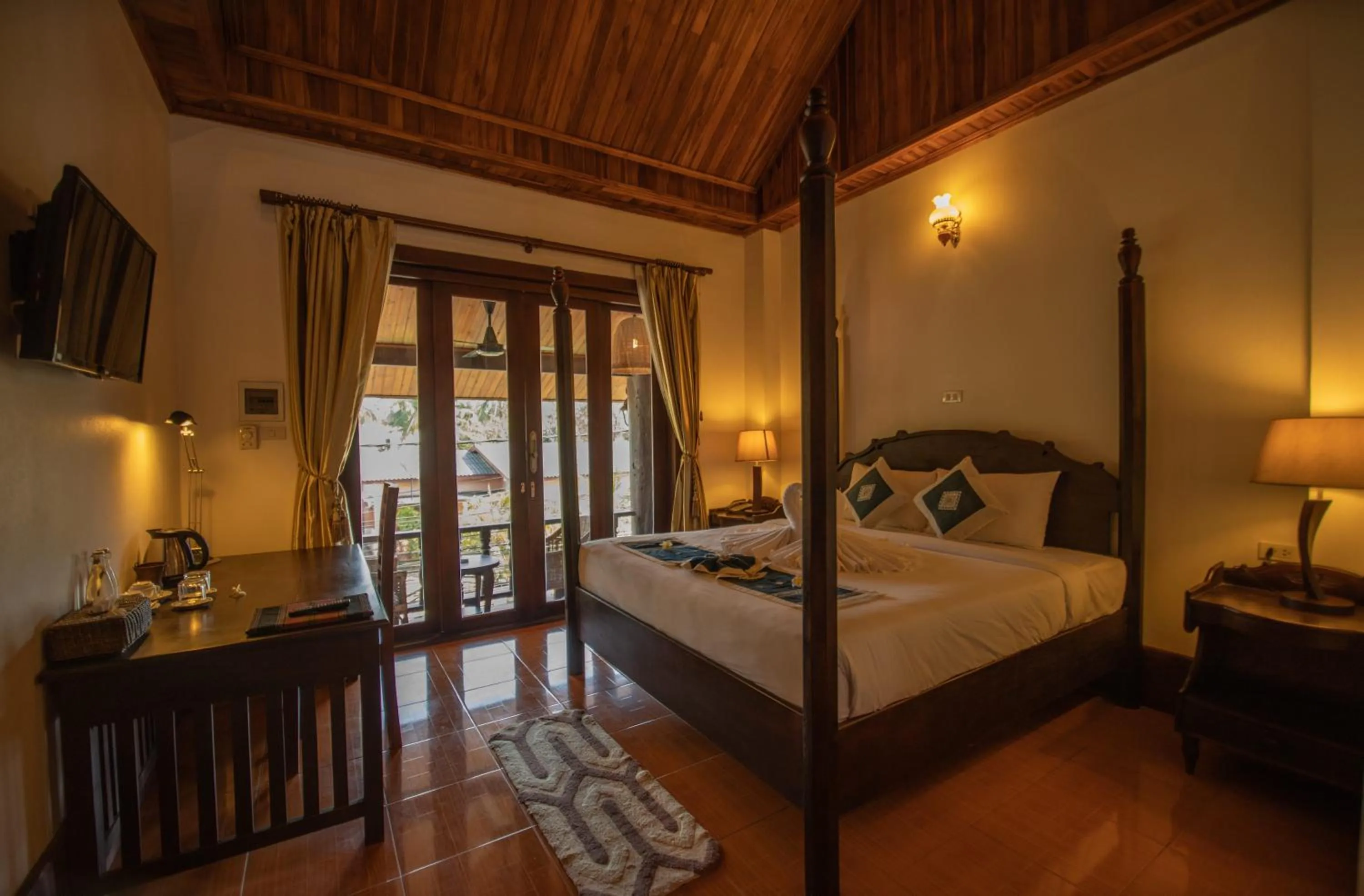 Bedroom, Bed in Treasure Hotel Laos