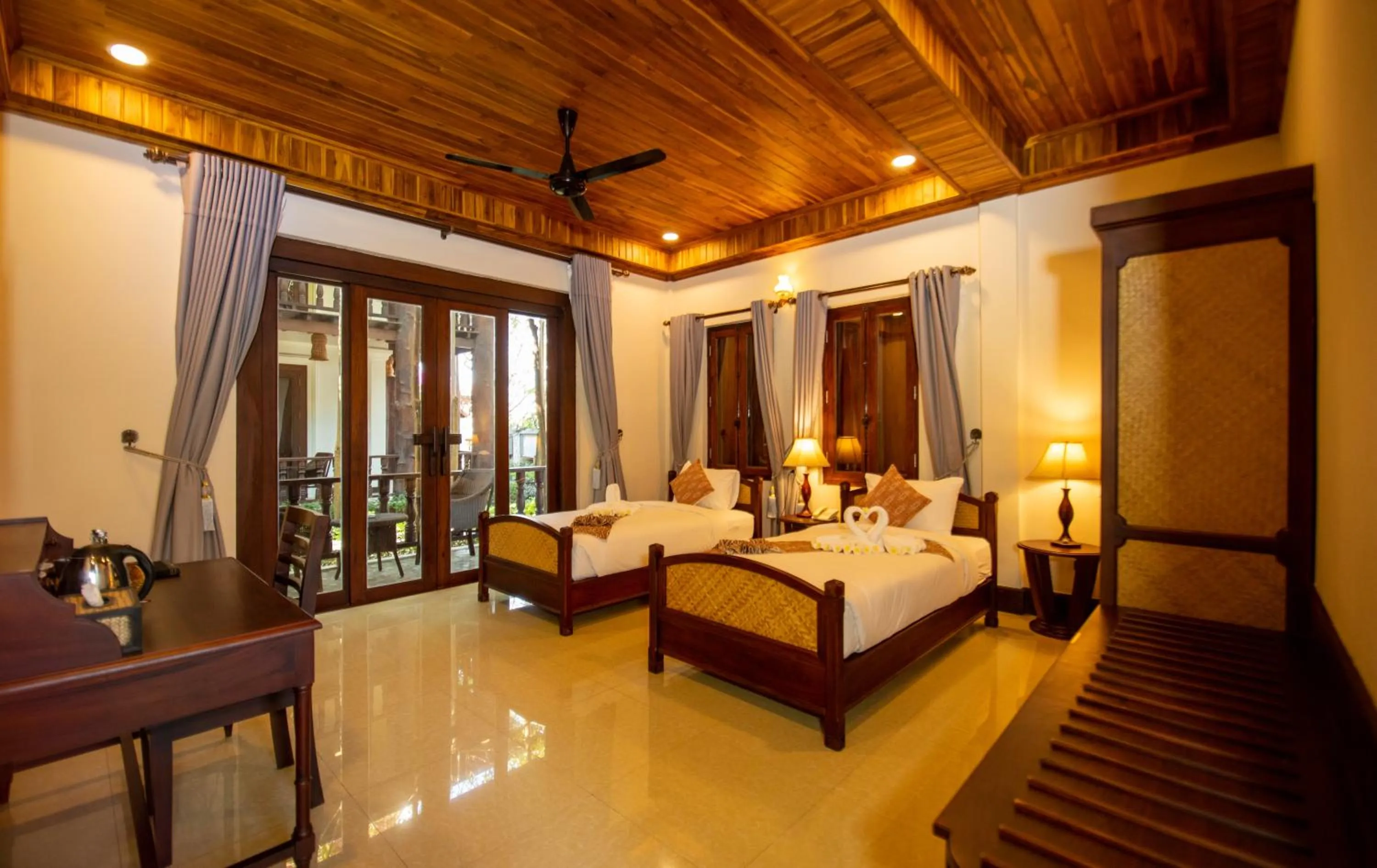 Bedroom, Bed in Treasure Hotel Laos