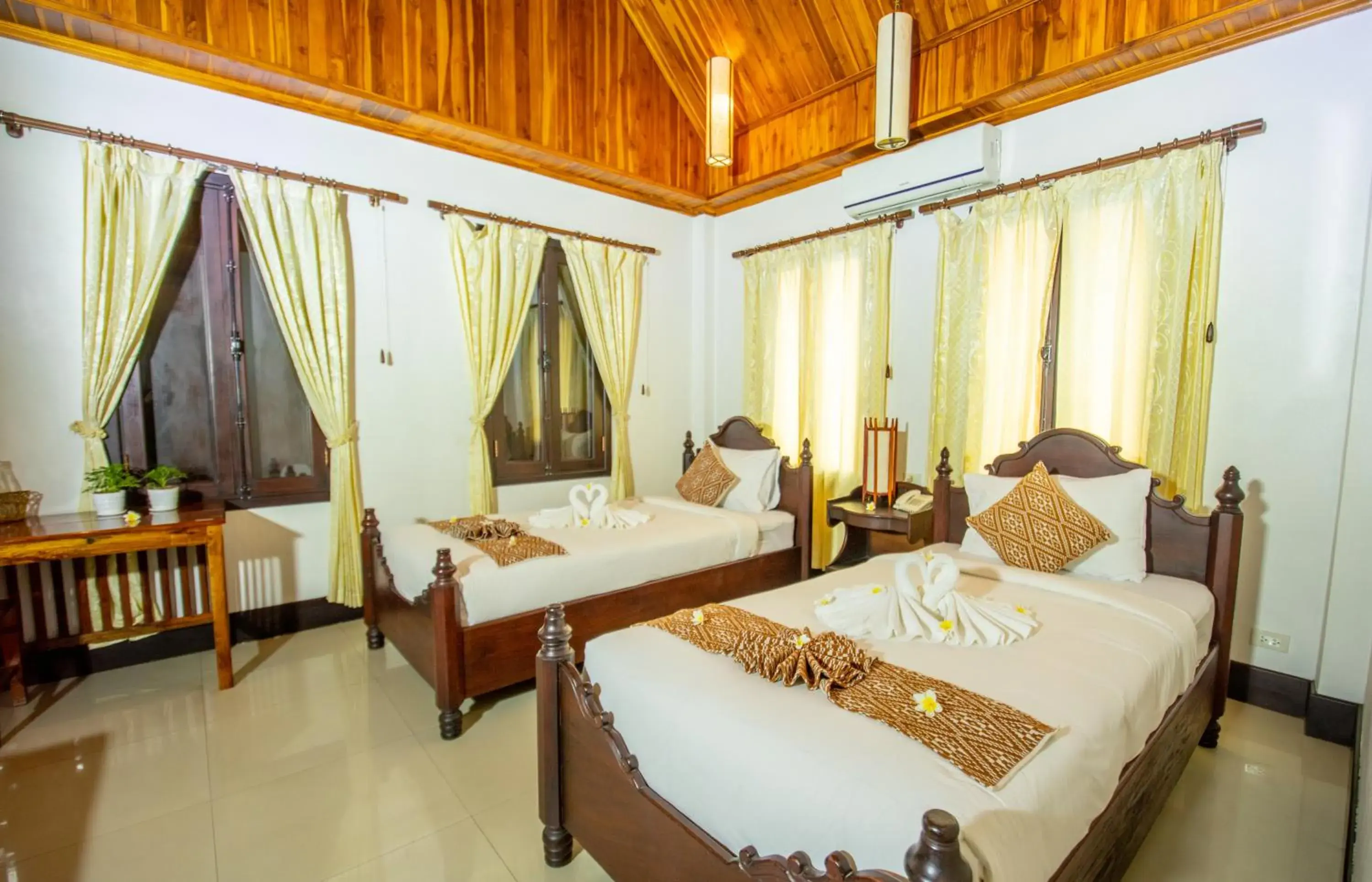 Standard Twin Room in Treasure Hotel Laos Standard Twin Room in Treasure Hotel Laos