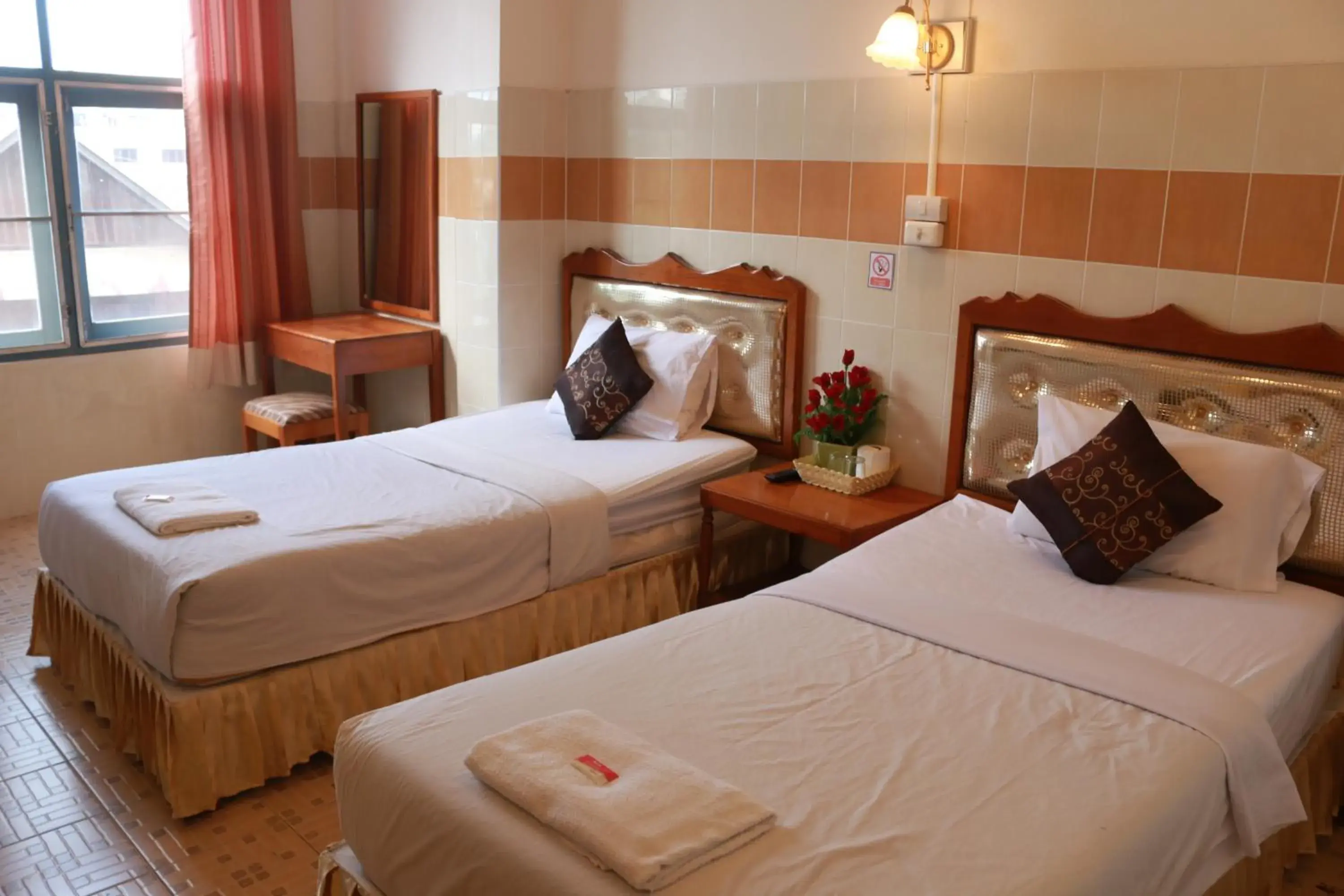 Standard Twin Room in Mitaree Hotel 1 Standard Twin Room in Mitaree Hotel 1