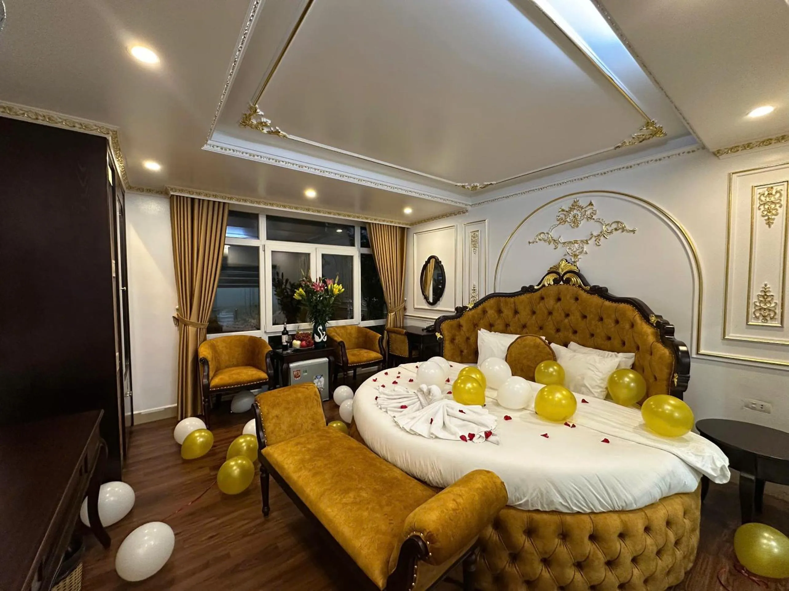 Living room in Aloha Hotel