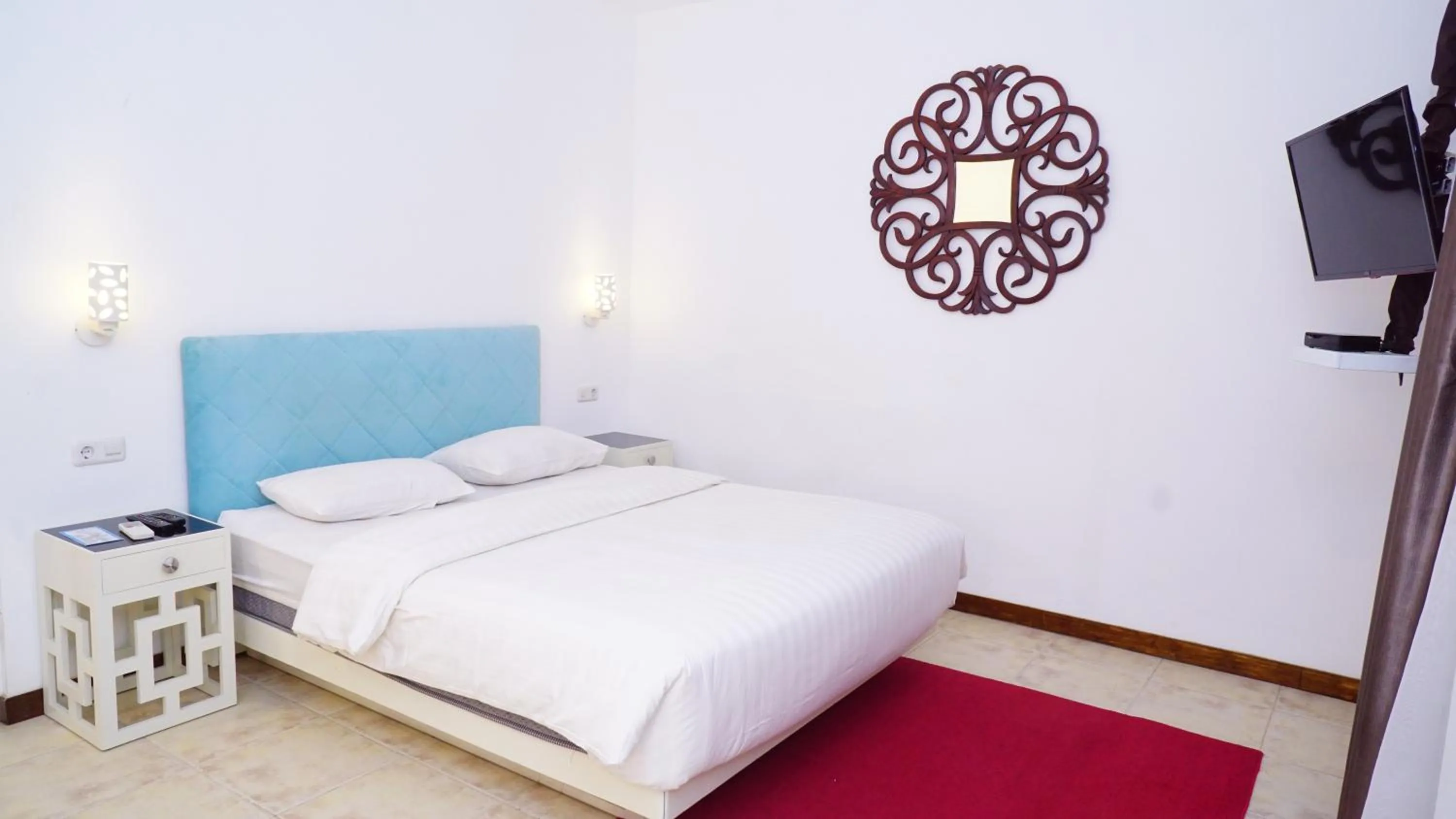 Photo of the whole room, Bed in Ocean View Residence