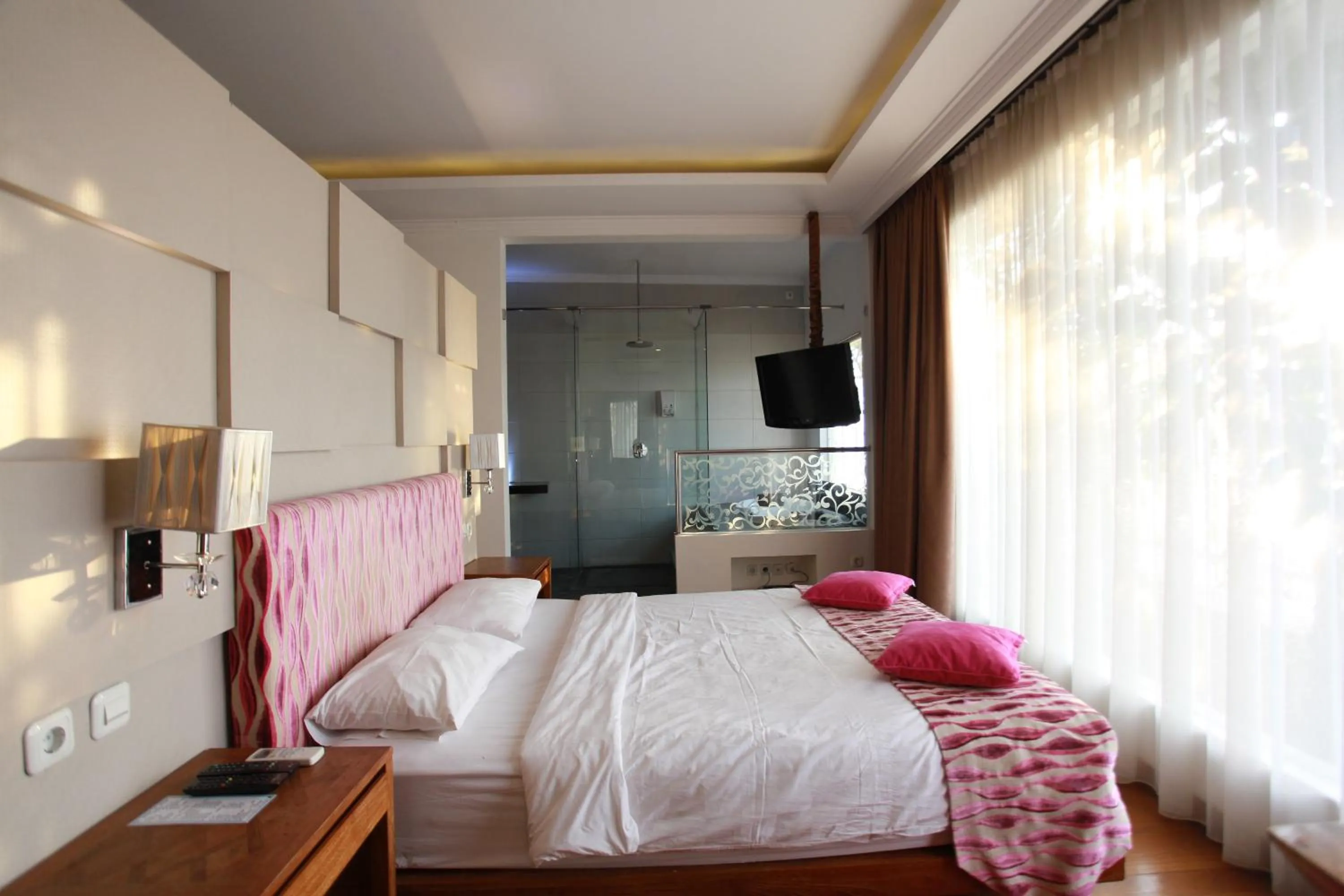 cot, Bed in Ocean View Residence