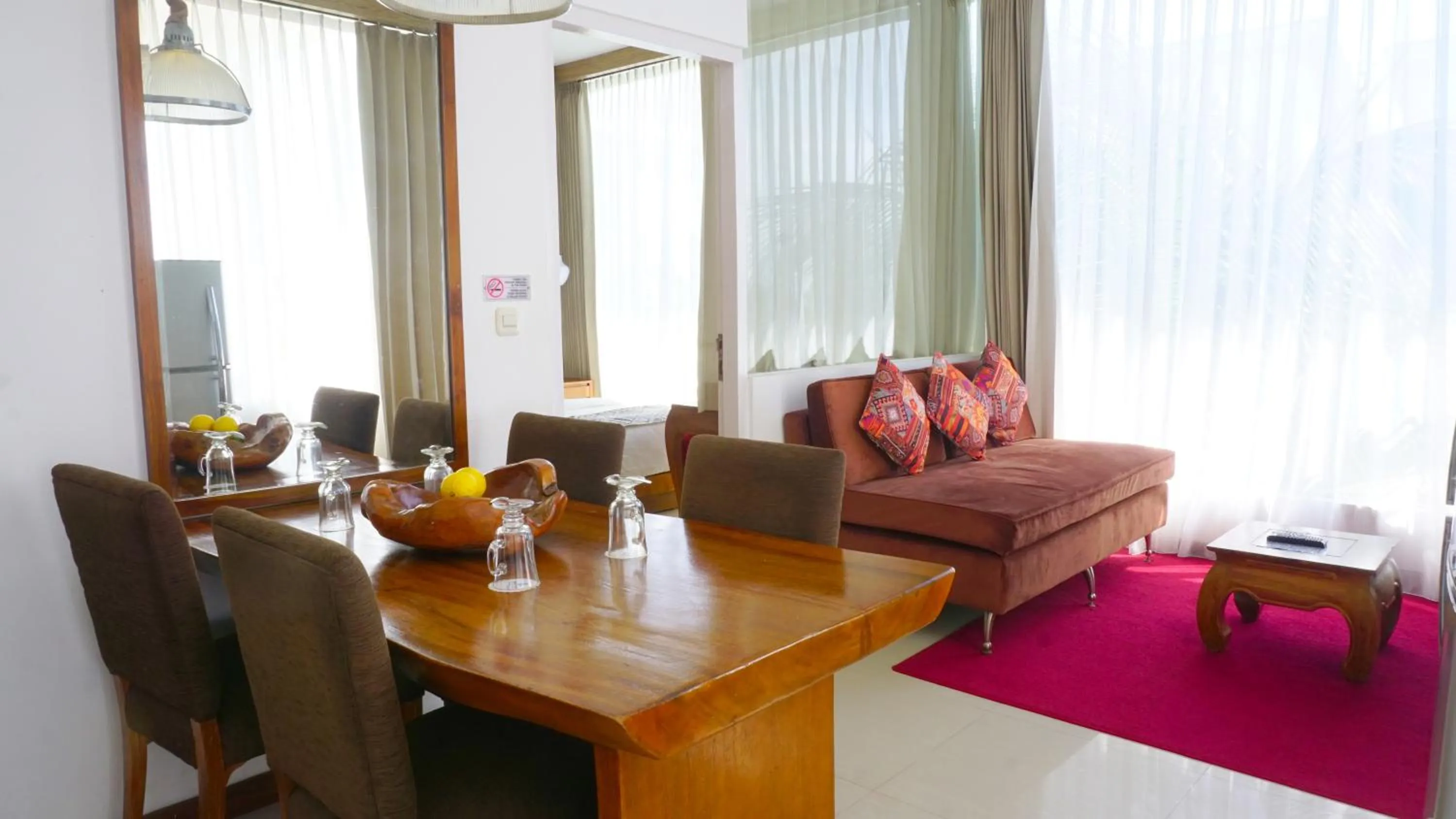 Living room in Ocean View Residence