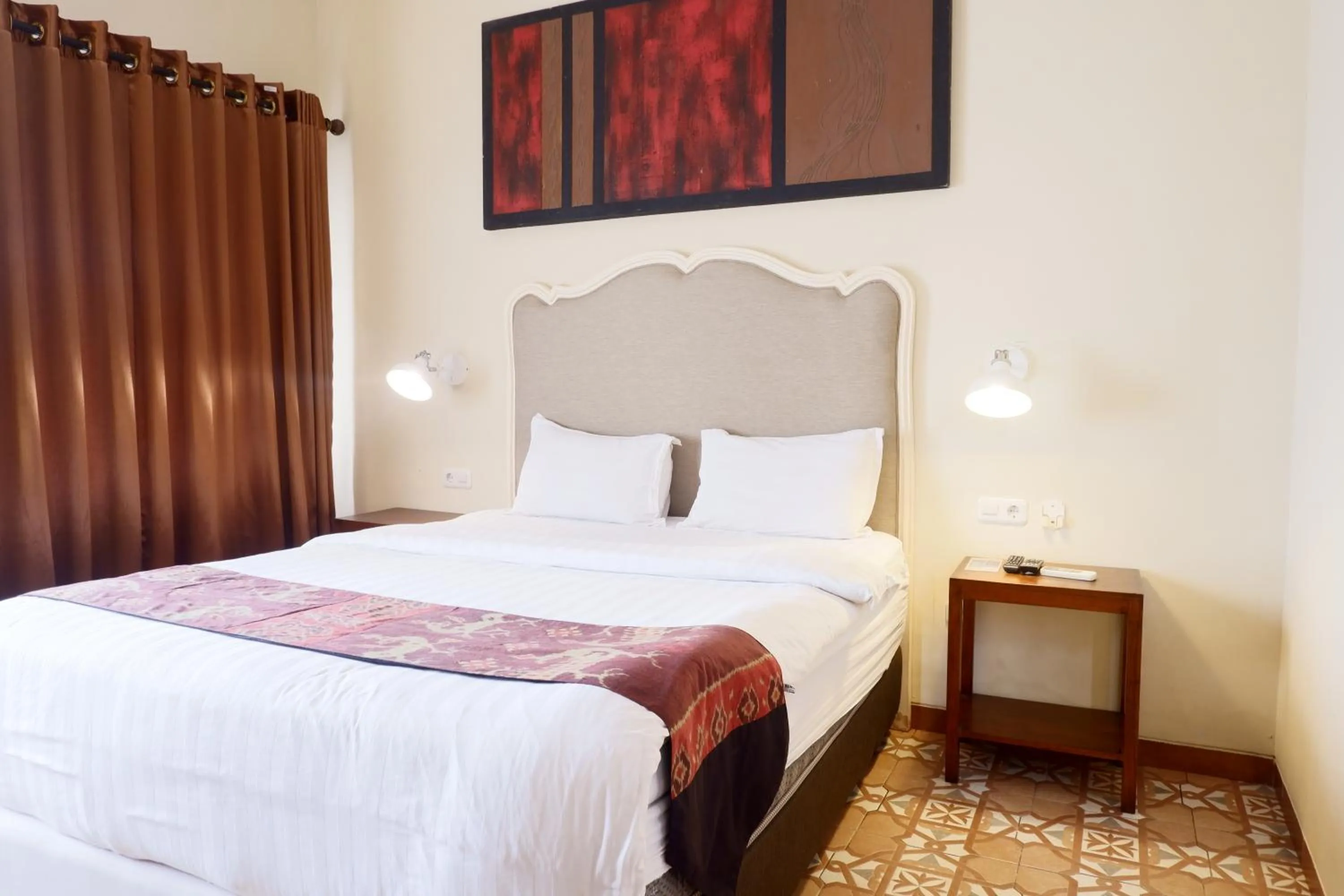 Photo of the whole room, Bed in Ocean View Residence